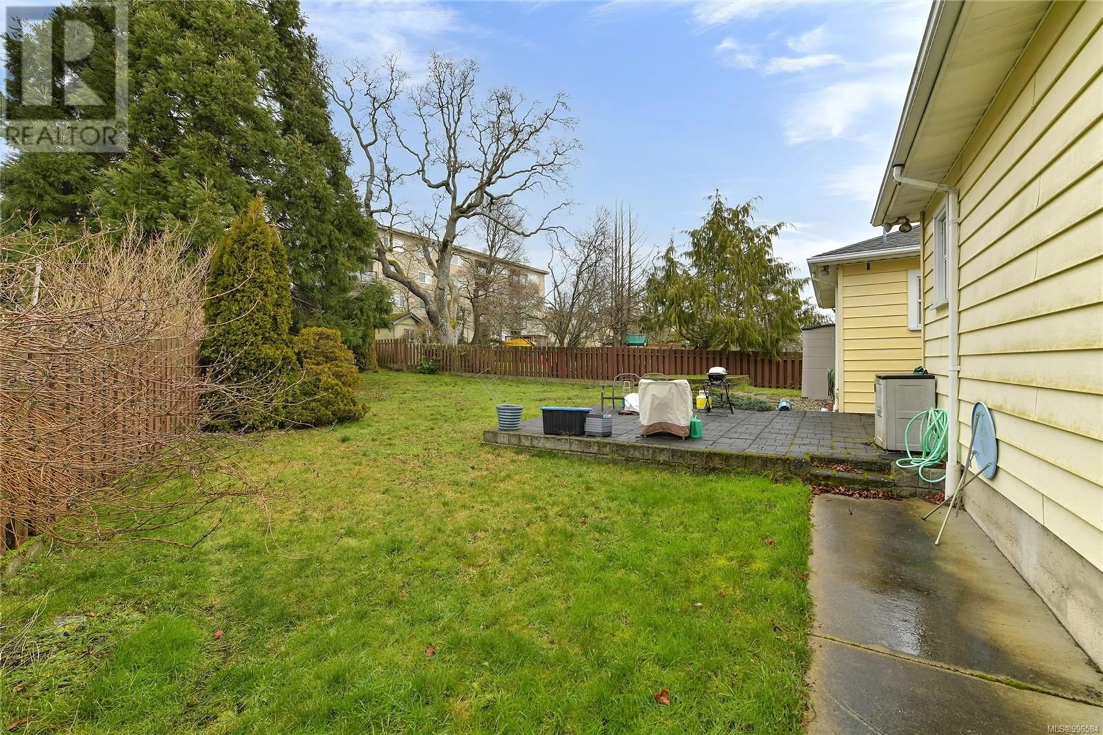 Patio, street for 2130/2136 FAIR STREET, Oak Bay British Columbia V8R2H1