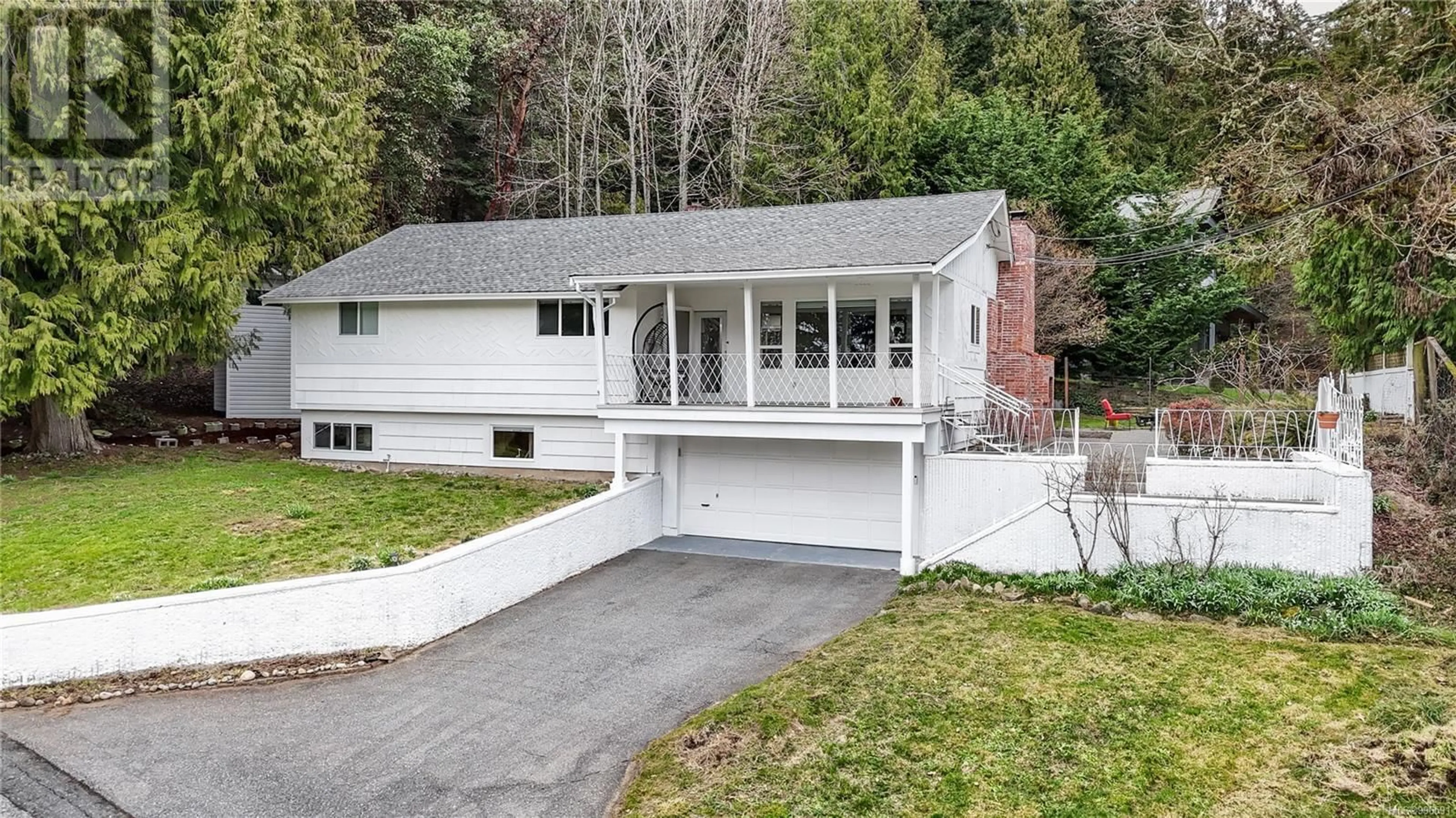 Home with vinyl exterior material, street for 11255 NITINAT ROAD, North Saanich British Columbia V8L5R8