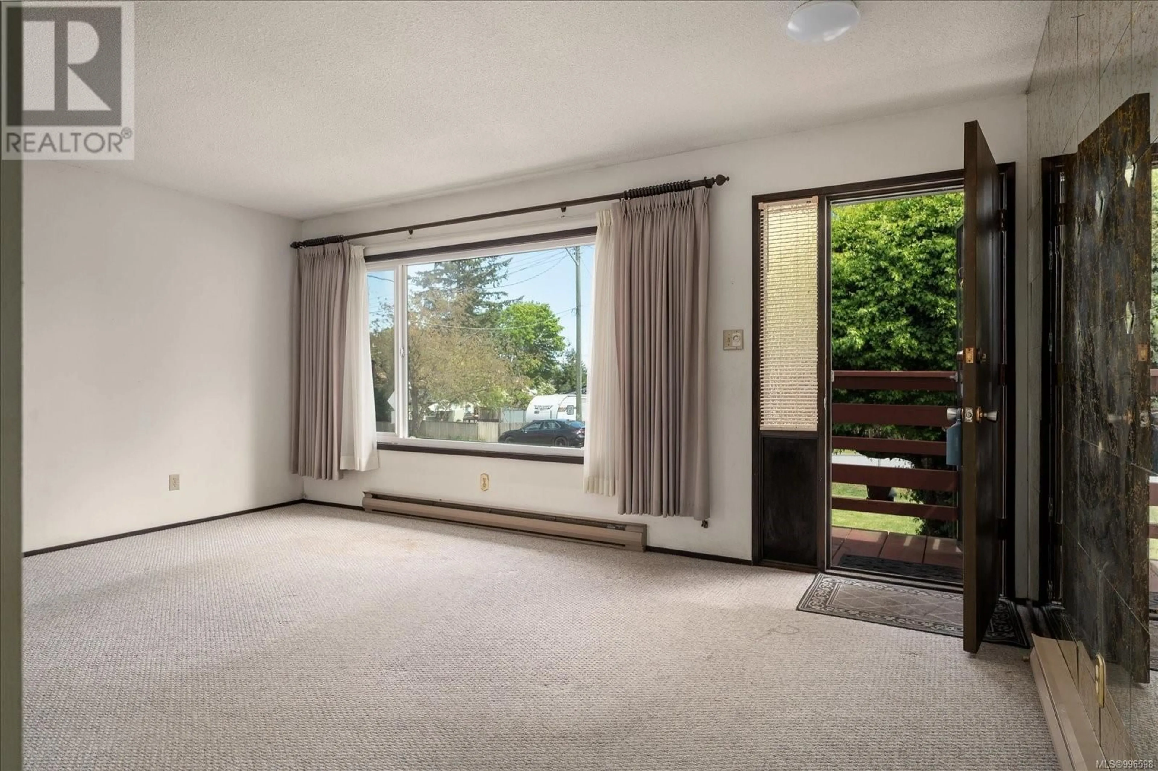 A pic of a room for 910 CADOGAN STREET, Nanaimo British Columbia V9S1V2
