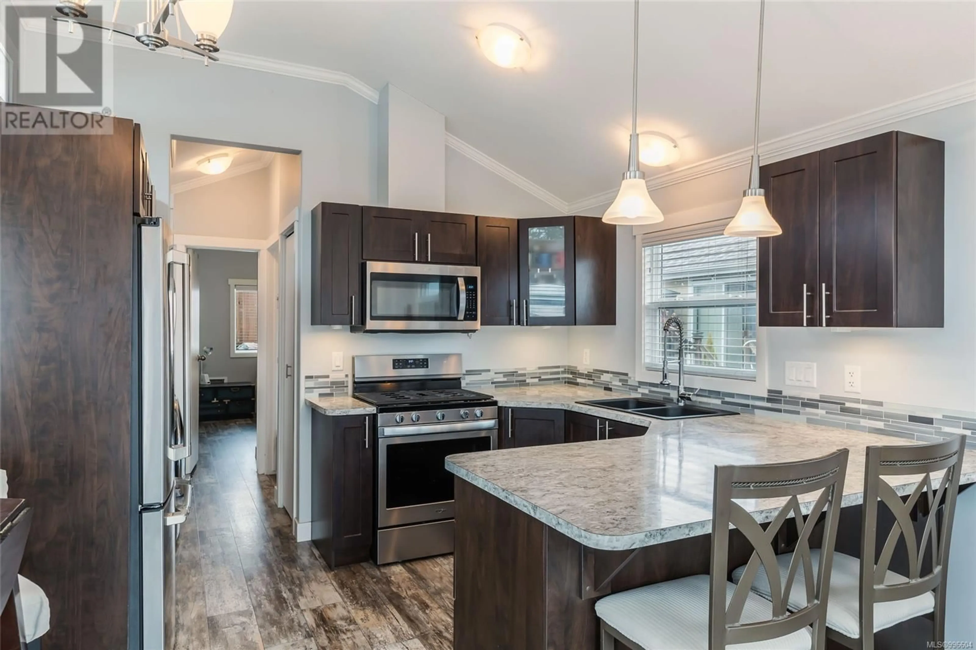 Open concept kitchen, unknown for 2144 HENDERSON LAKE WAY, Nanaimo British Columbia V9R6X7