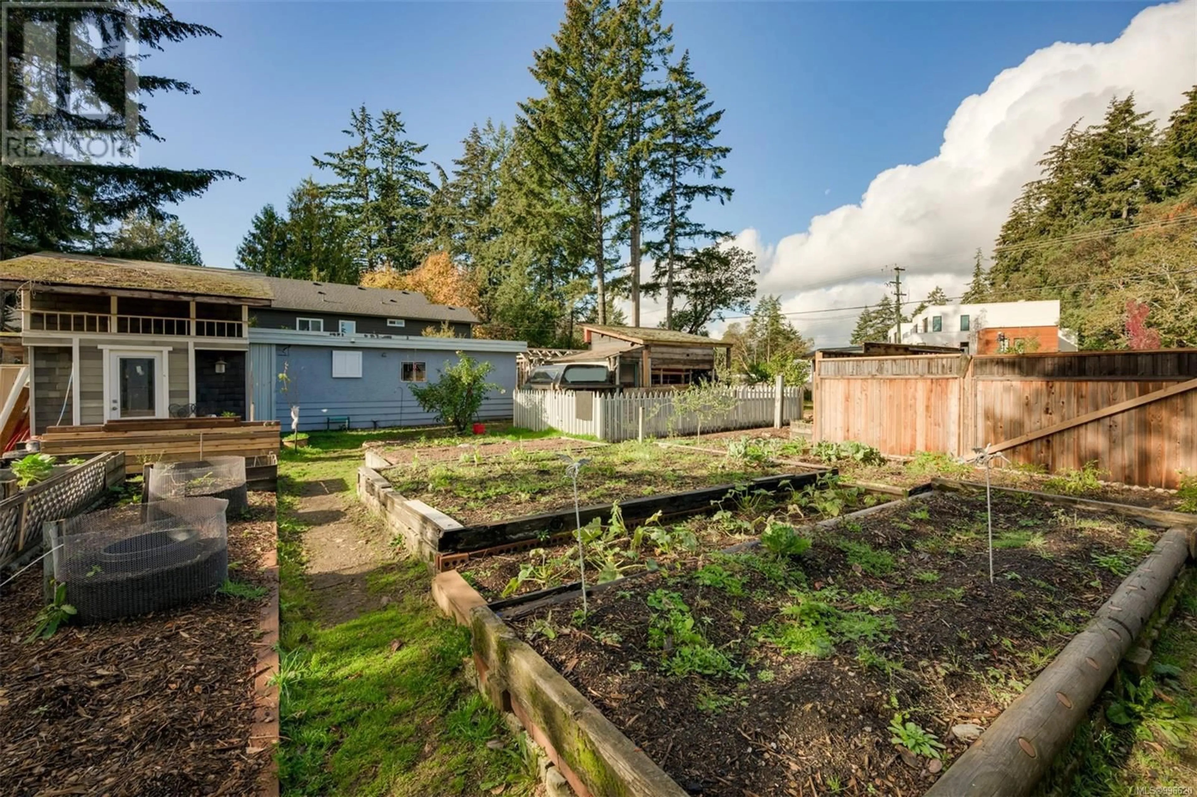 Patio, street for 2329/2333 SOOKE ROAD, Colwood British Columbia V9B1X9