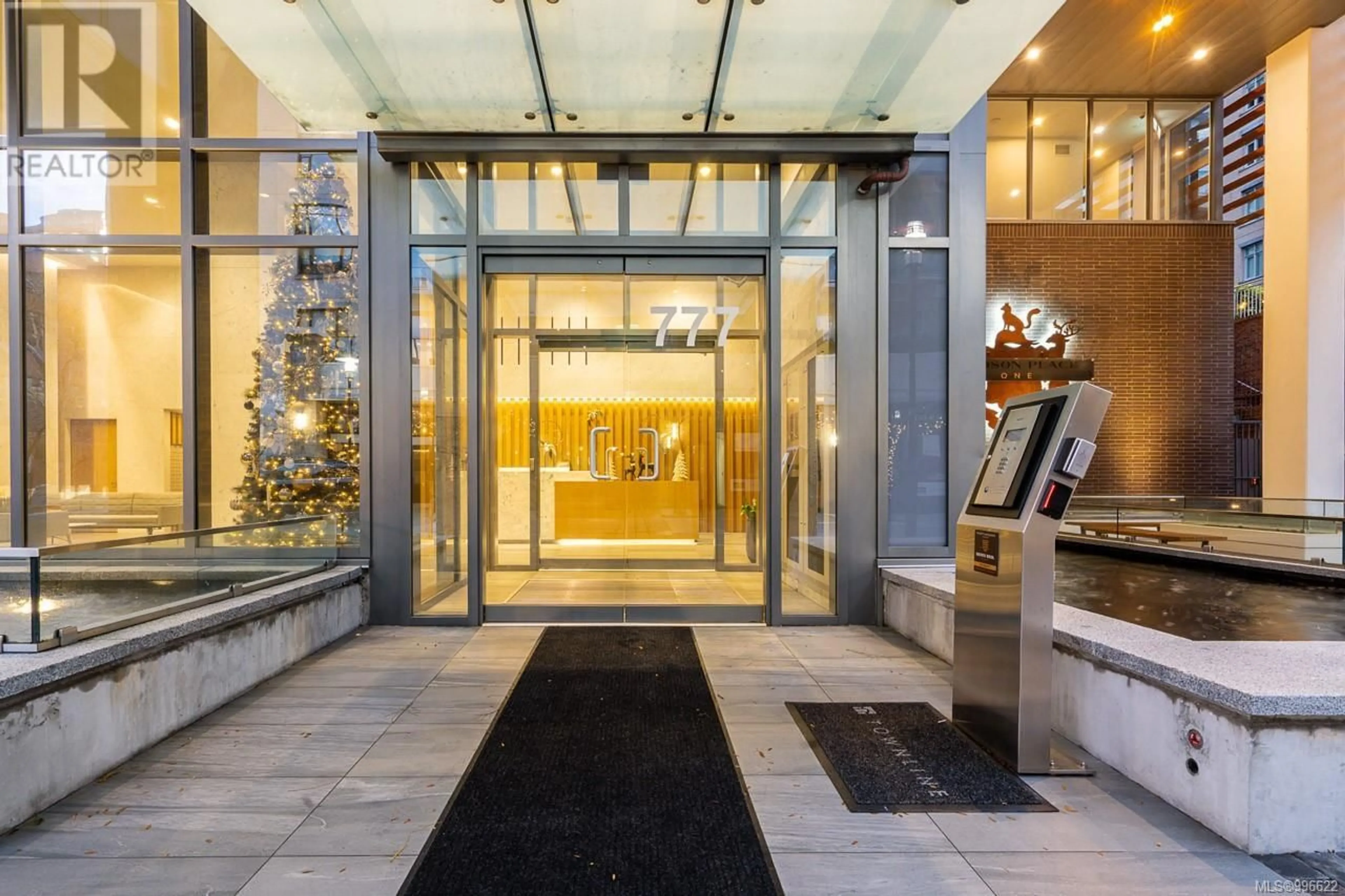Lobby for 1402 - 777 HERALD STREET, Victoria British Columbia V8T0C7
