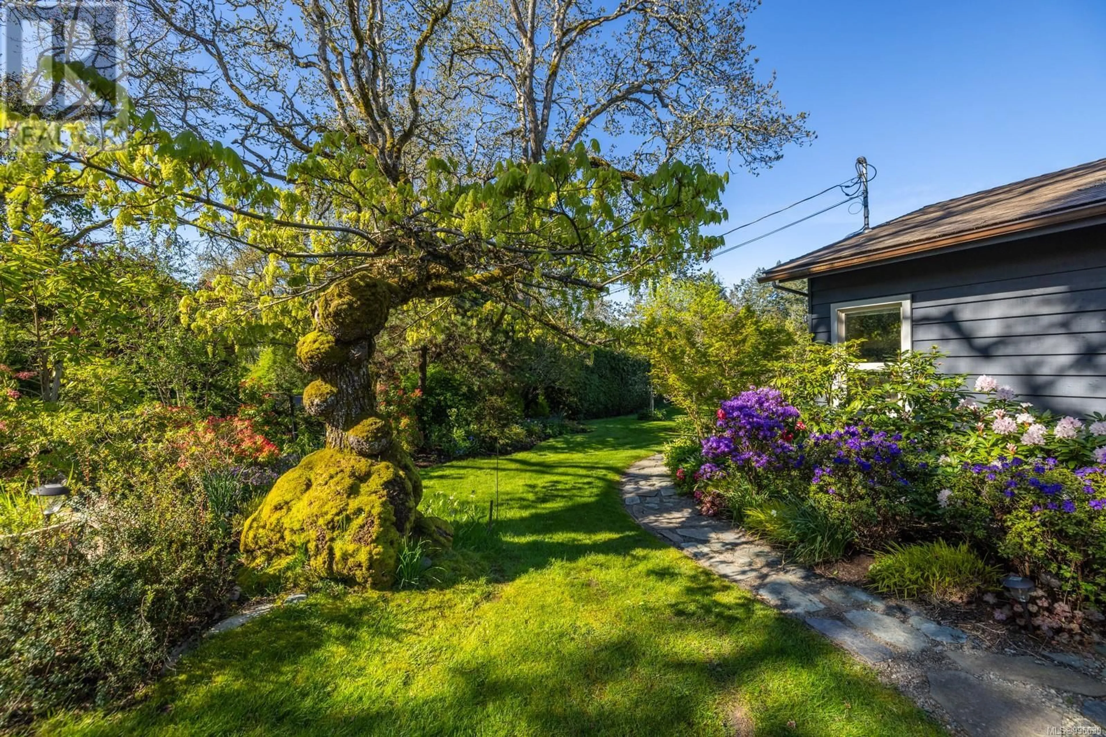Patio, street for 9710 GLENELG AVENUE, North Saanich British Columbia V8L5H4