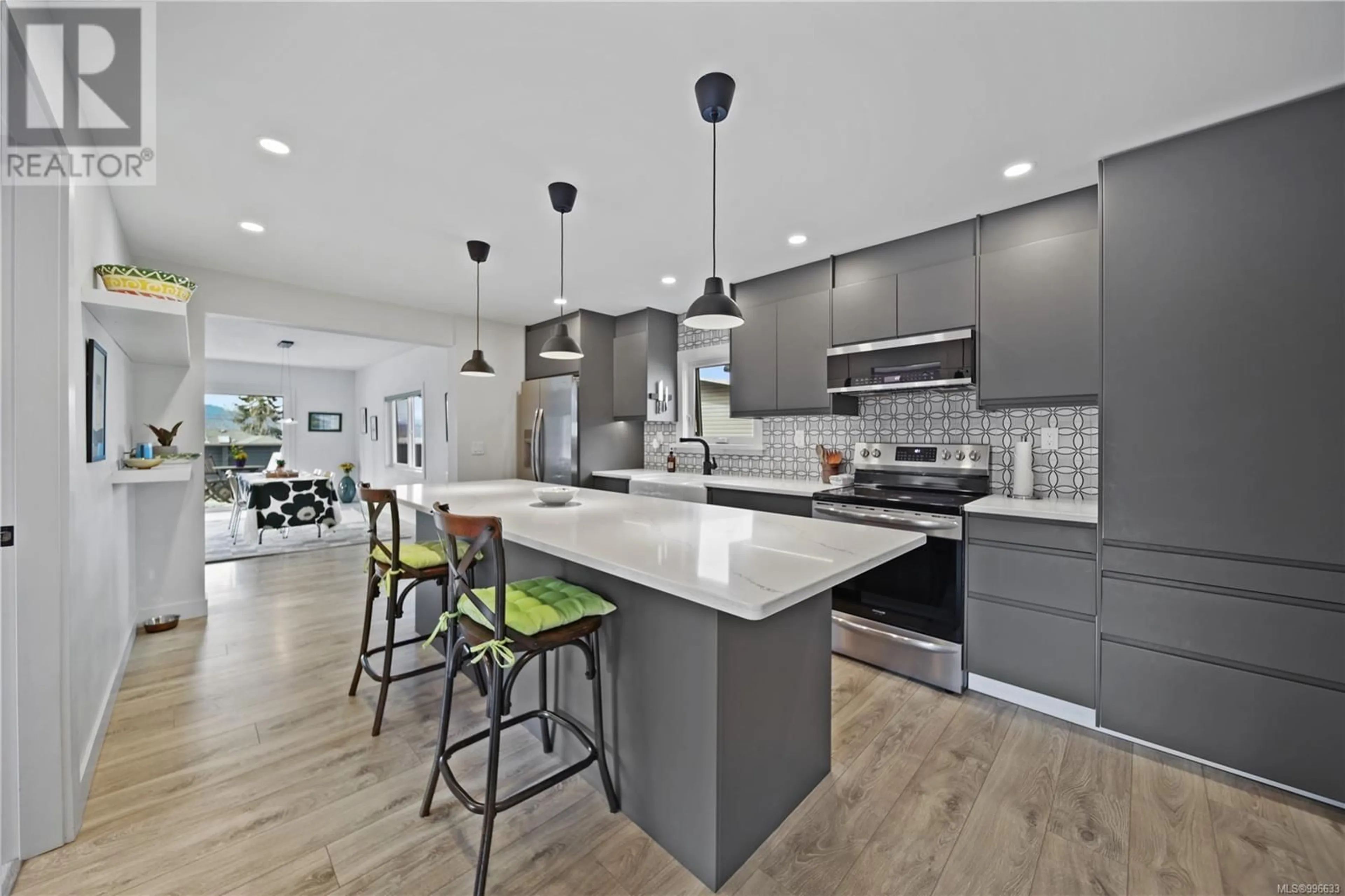 Open concept kitchen, ceramic/tile floor for 4065 BRUCE STREET, Port Alberni British Columbia V9Y1J2