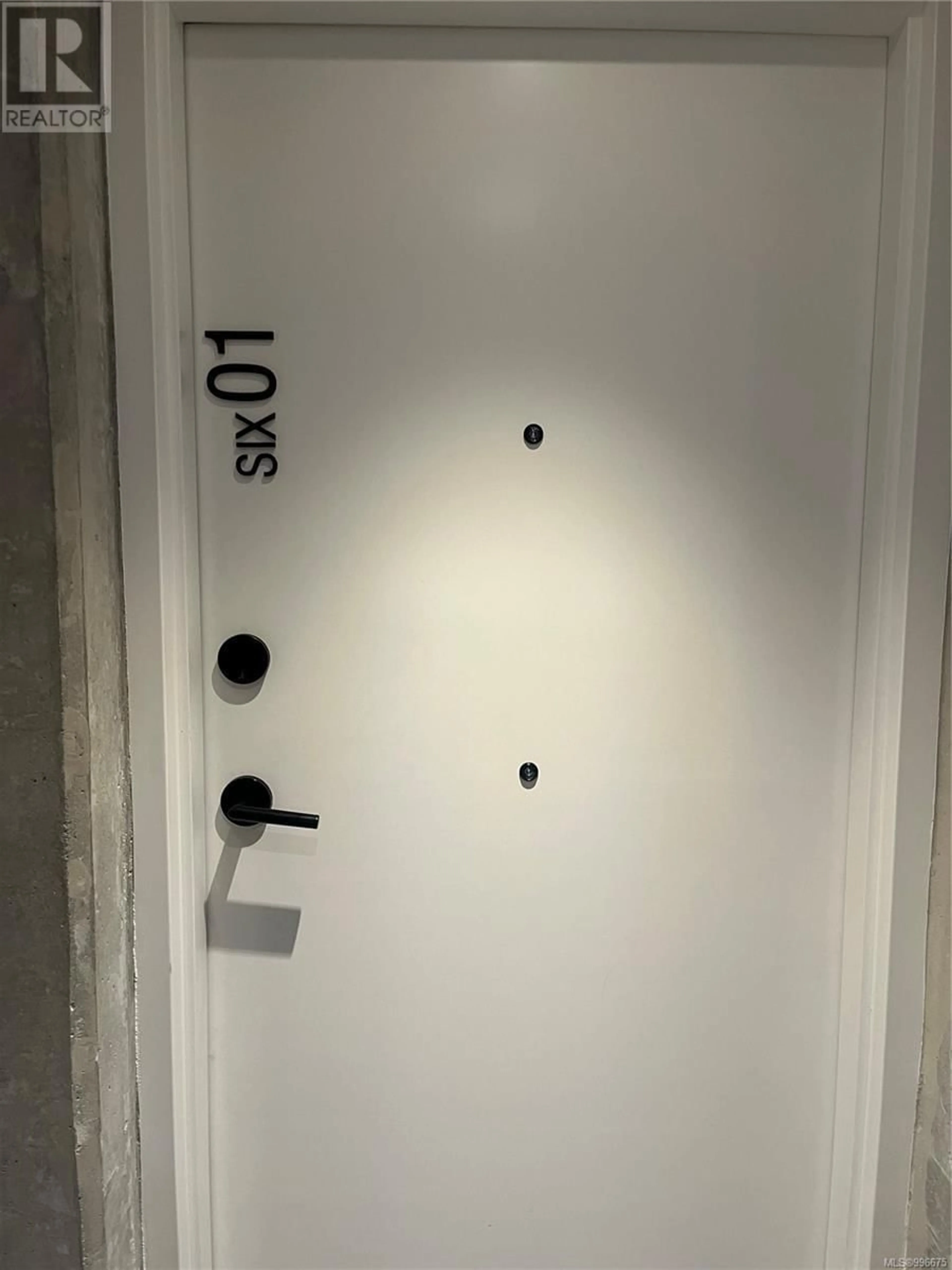 A pic of a room for 601 - 1097 VIEW STREET, Victoria British Columbia V8V3Z9