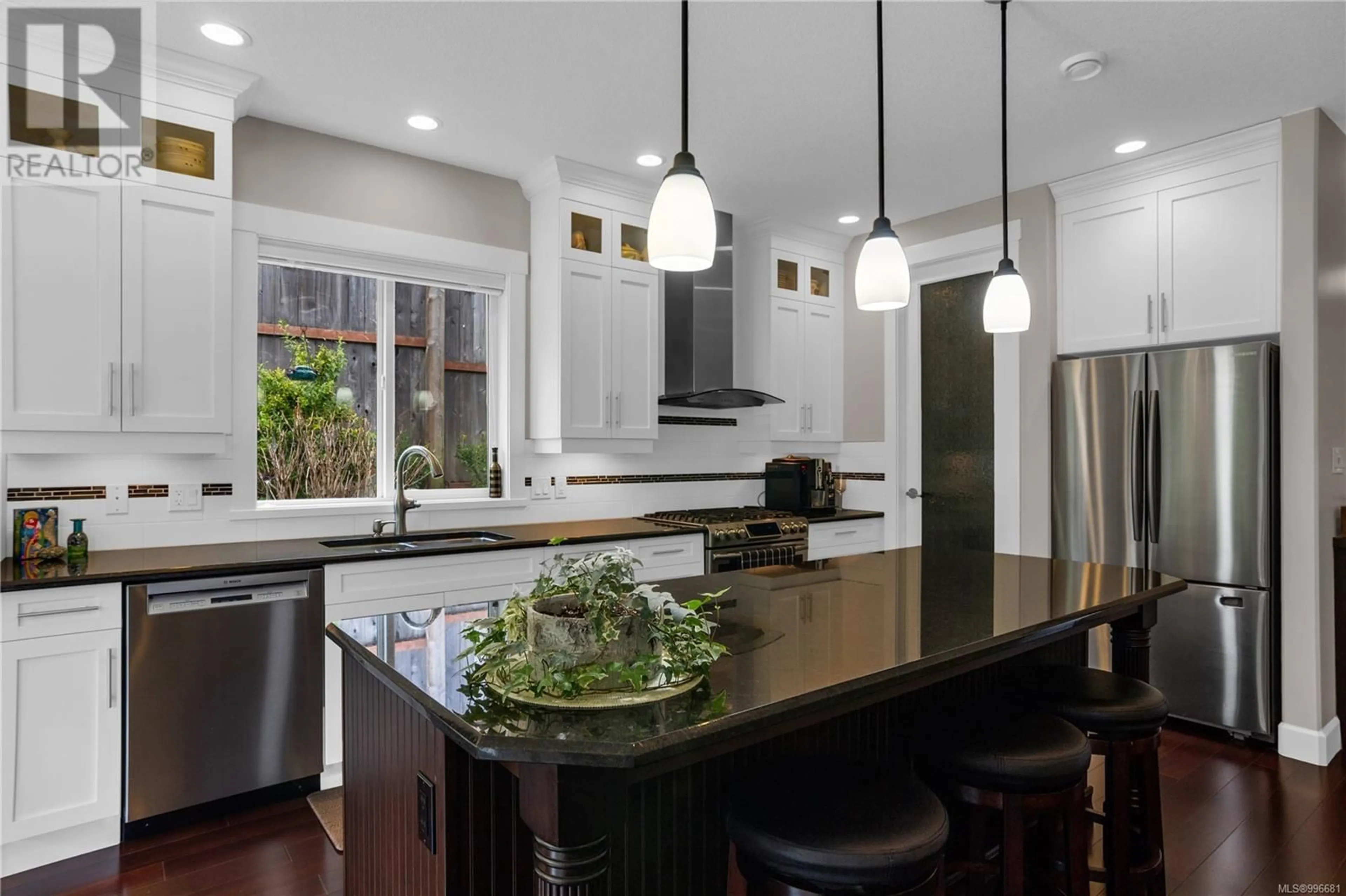 Contemporary kitchen, ceramic/tile floor for 174 SUNNINGDALE ROAD EAST, Qualicum Beach British Columbia V9K1L1