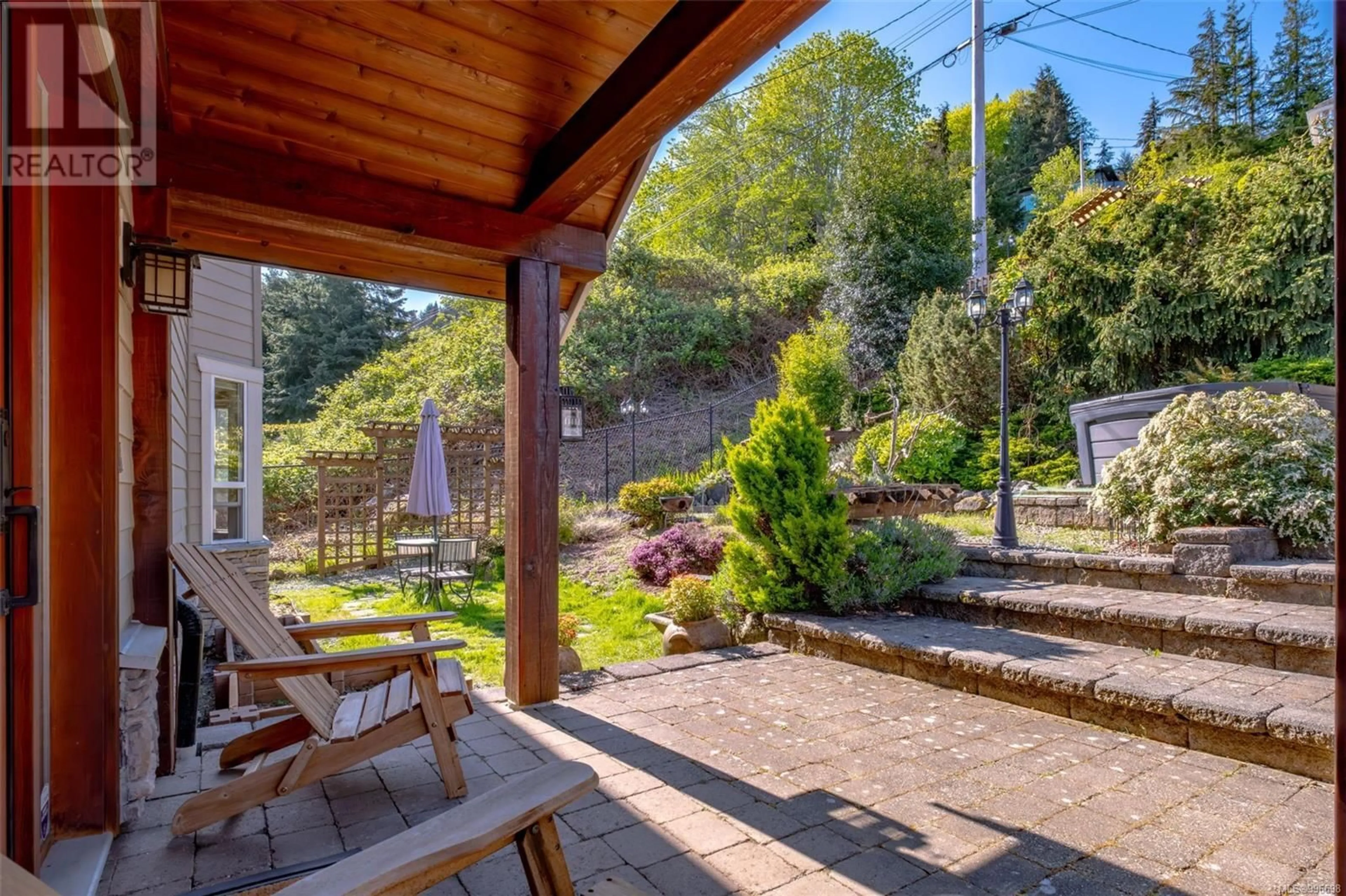 Patio, unknown for 5170 LAGUNA WAY, Nanaimo British Columbia V9T5L7