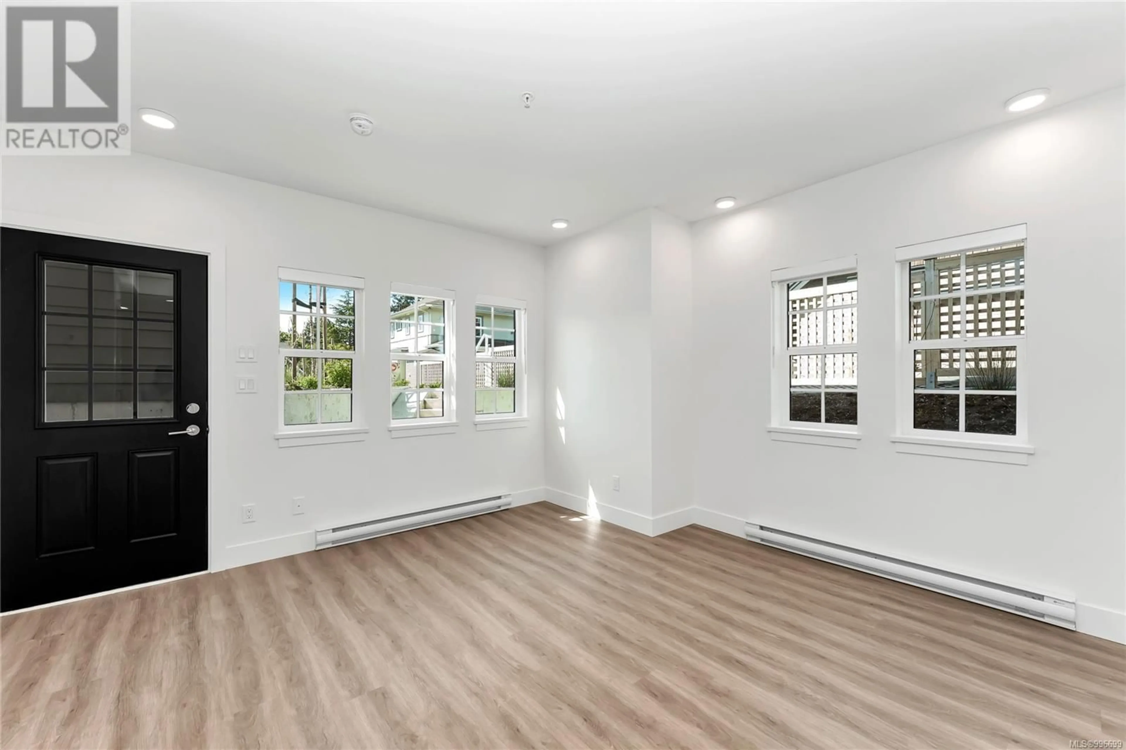 A pic of a room for 102 B - 1224 RICHARDSON STREET, Victoria British Columbia V8V3E1