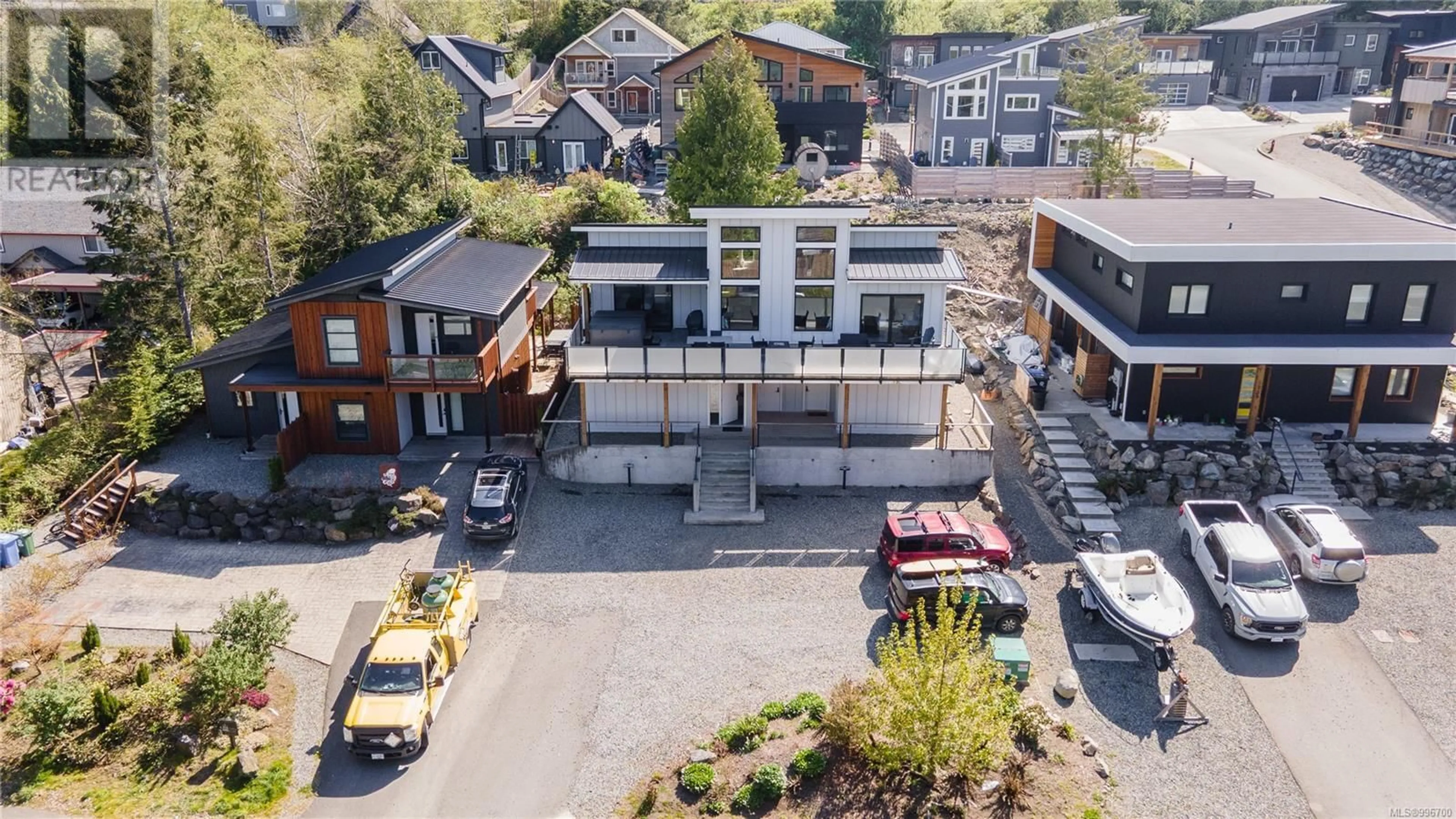 A pic from outside/outdoor area/front of a property/back of a property/a pic from drone, unknown for 571 GIBSON STREET, Tofino British Columbia V0R2Z0