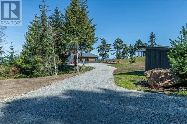 153 SOUTHERN WAY, Salt Spring 2