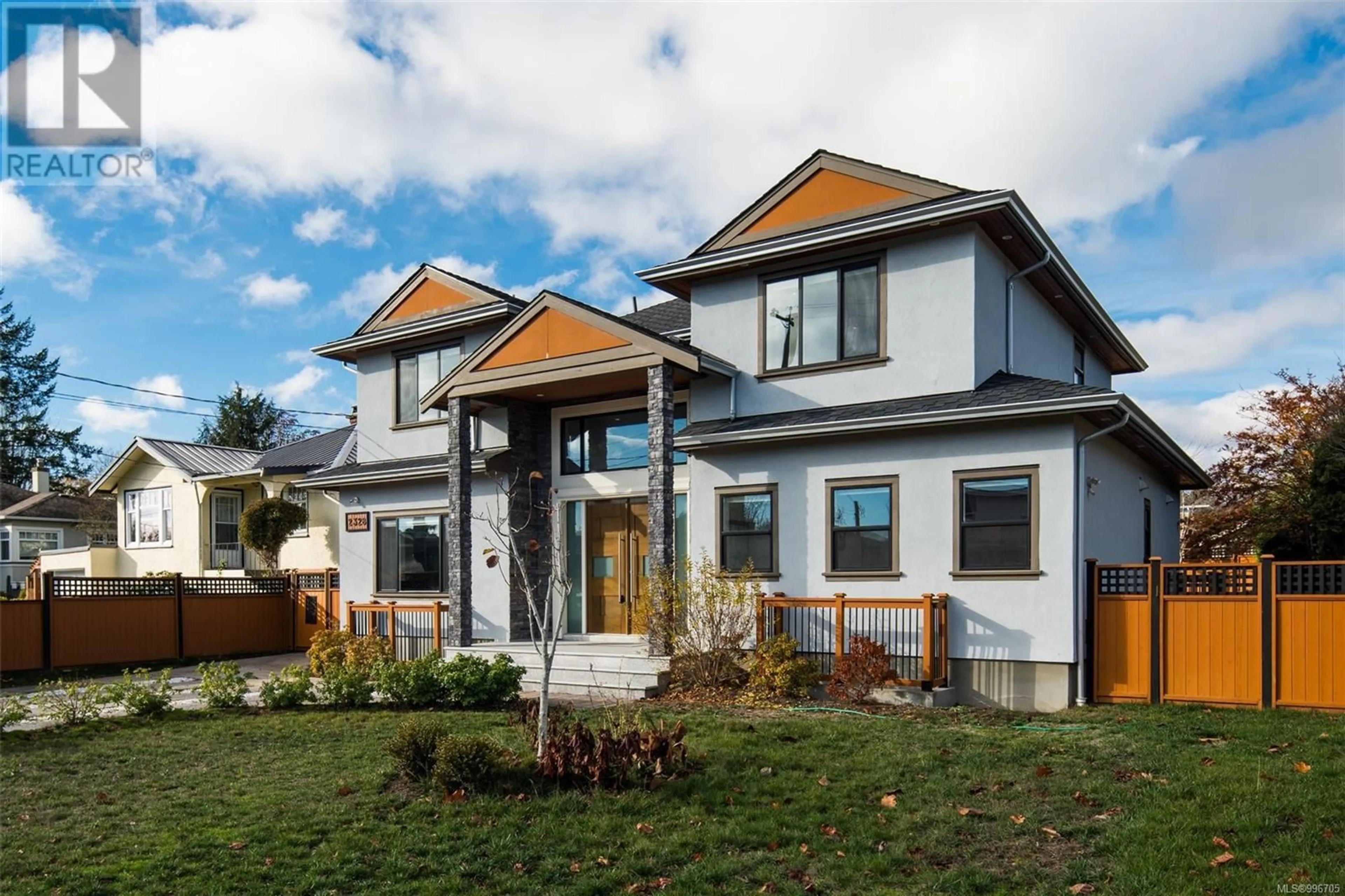 Home with vinyl exterior material, street for 2328 DUNLEVY STREET, Oak Bay British Columbia V8R5Y9