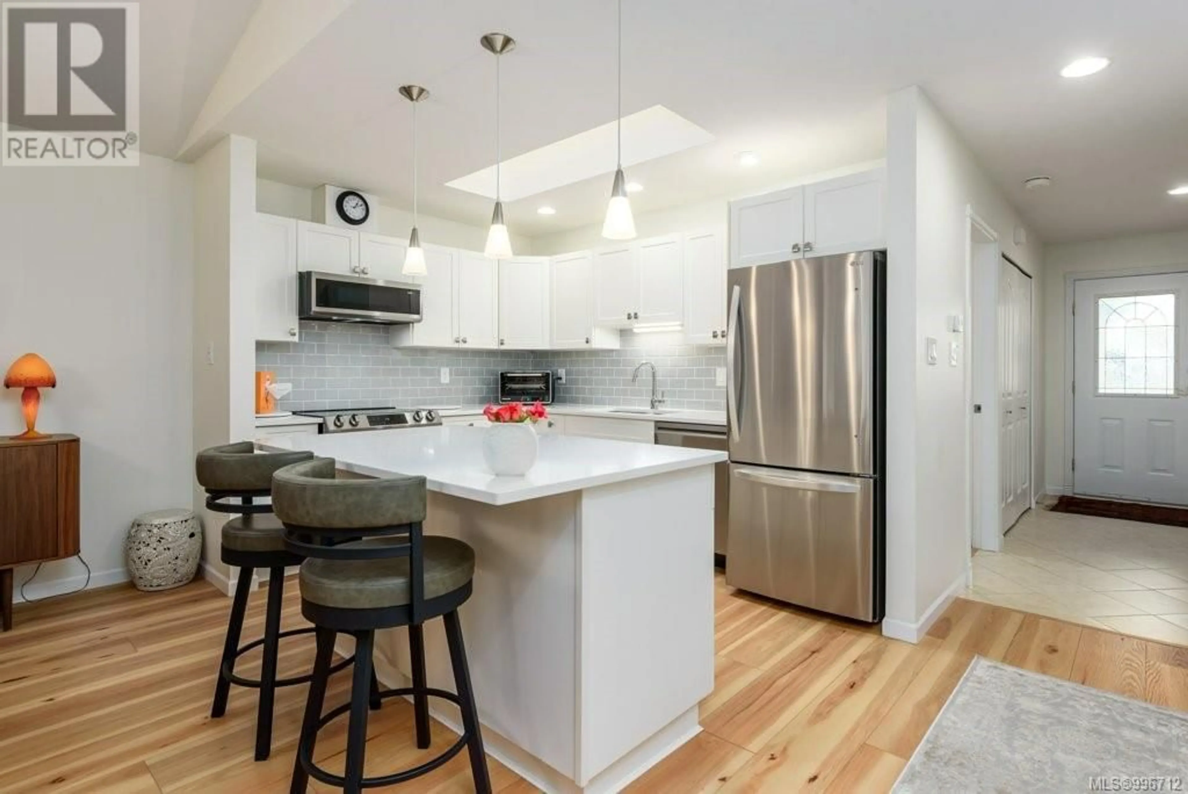 Open concept kitchen, unknown for 111 - 1919 ST. ANDREWS PLACE, Courtenay British Columbia V9N9J4