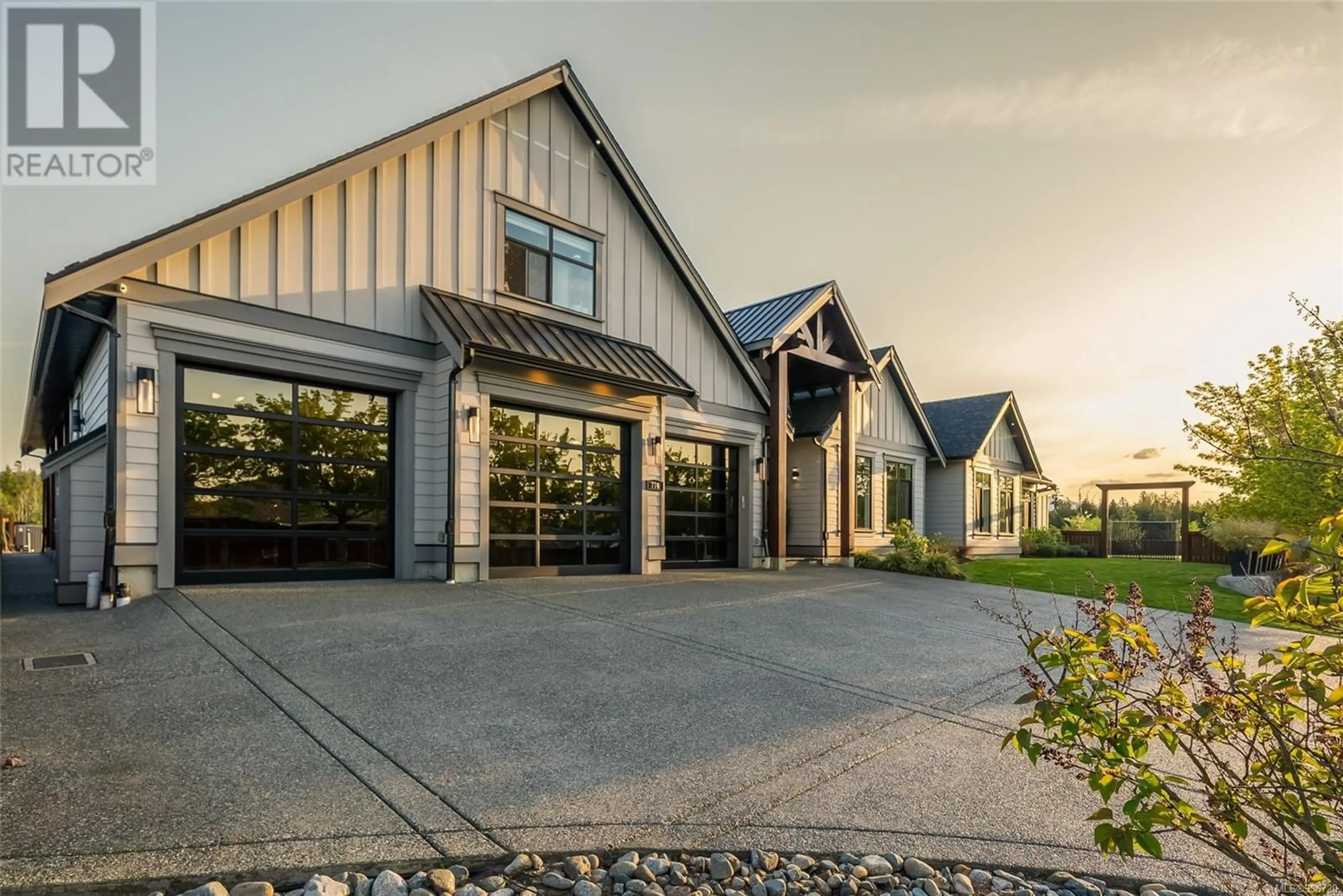 Indoor garage for 776 HIRST AVENUE, Parksville British Columbia V9P2L5