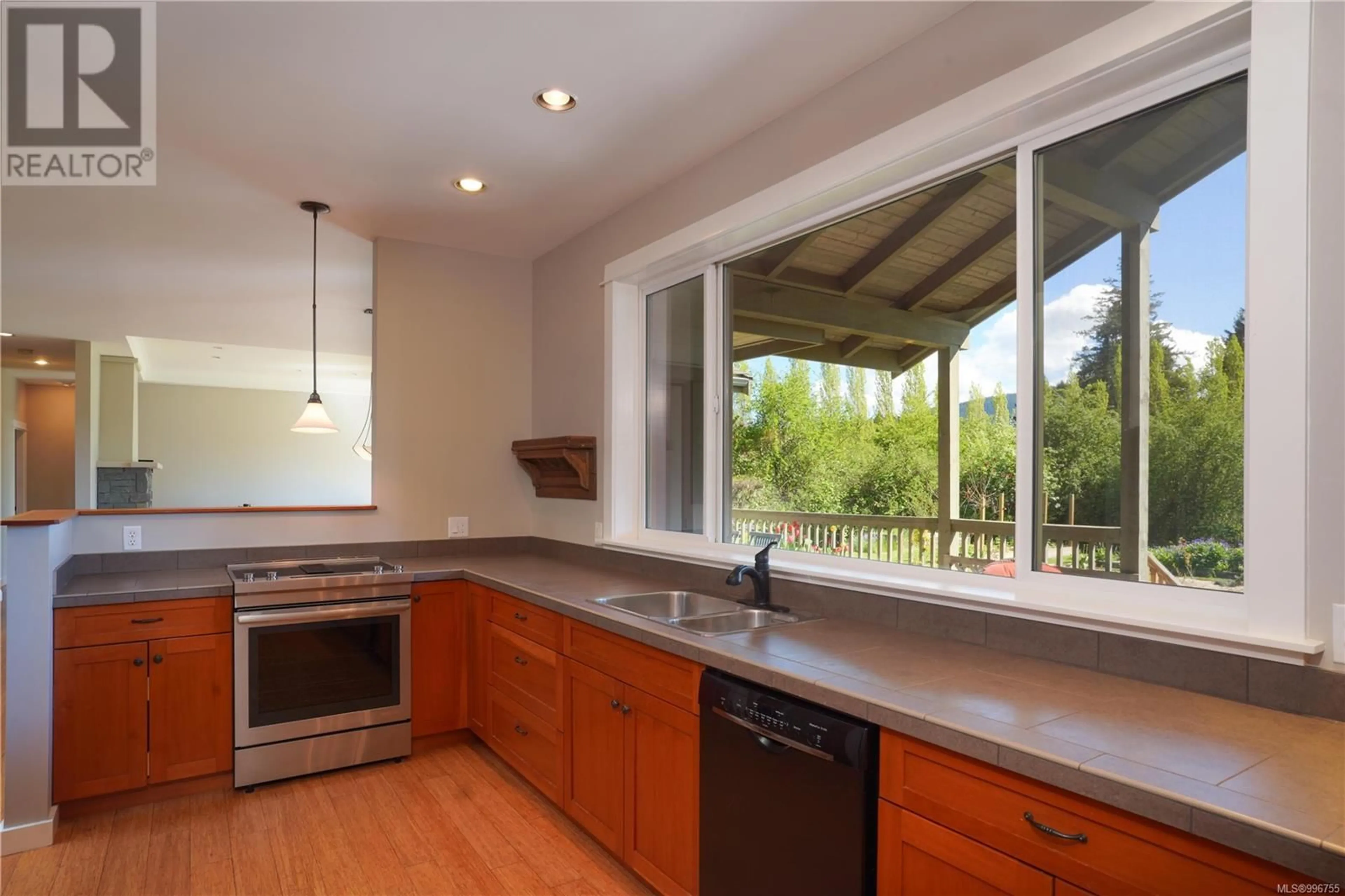 Open concept kitchen, unknown for 115 BAYVIEW ROAD, Salt Spring British Columbia V8K1L2