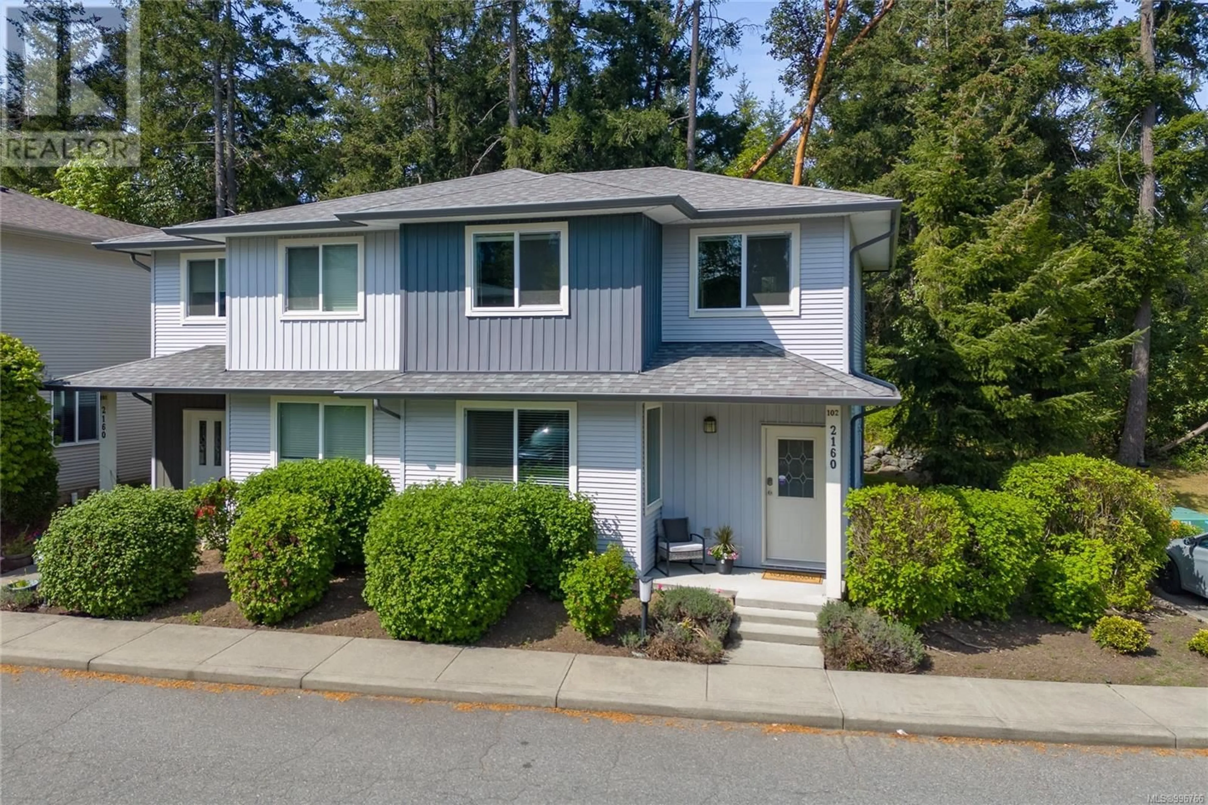 Home with vinyl exterior material, street for 102 - 2160 RIDGEMONT PLACE, Nanaimo British Columbia V9T0C8