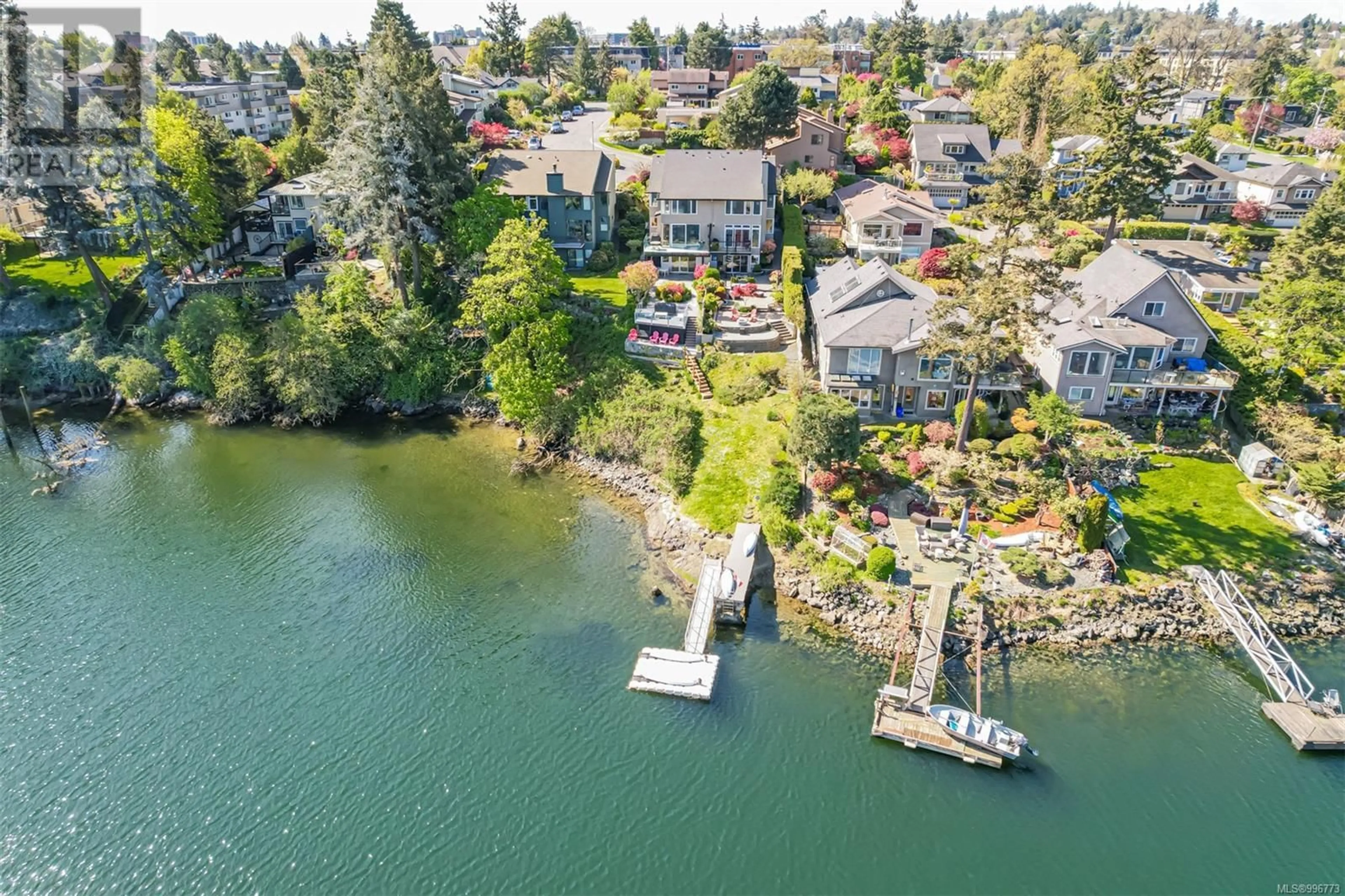 A pic from outside/outdoor area/front of a property/back of a property/a pic from drone, water/lake/river/ocean view for 1017 DECOSTA PLACE, Esquimalt British Columbia V9A6X8