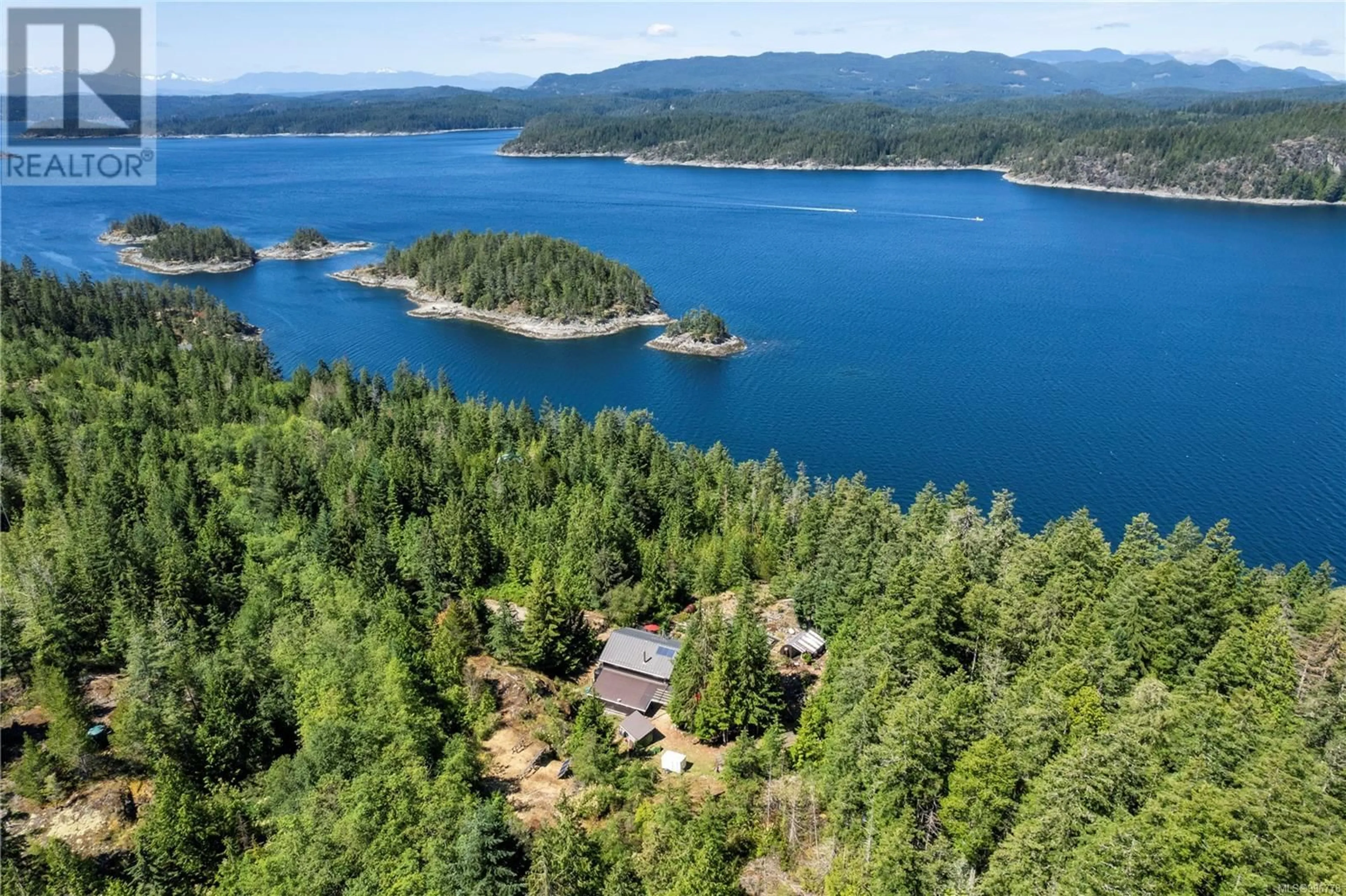 A pic from outside/outdoor area/front of a property/back of a property/a pic from drone, water/lake/river/ocean view for SL10 READ ISLAND, Read Island British Columbia V0P1W0