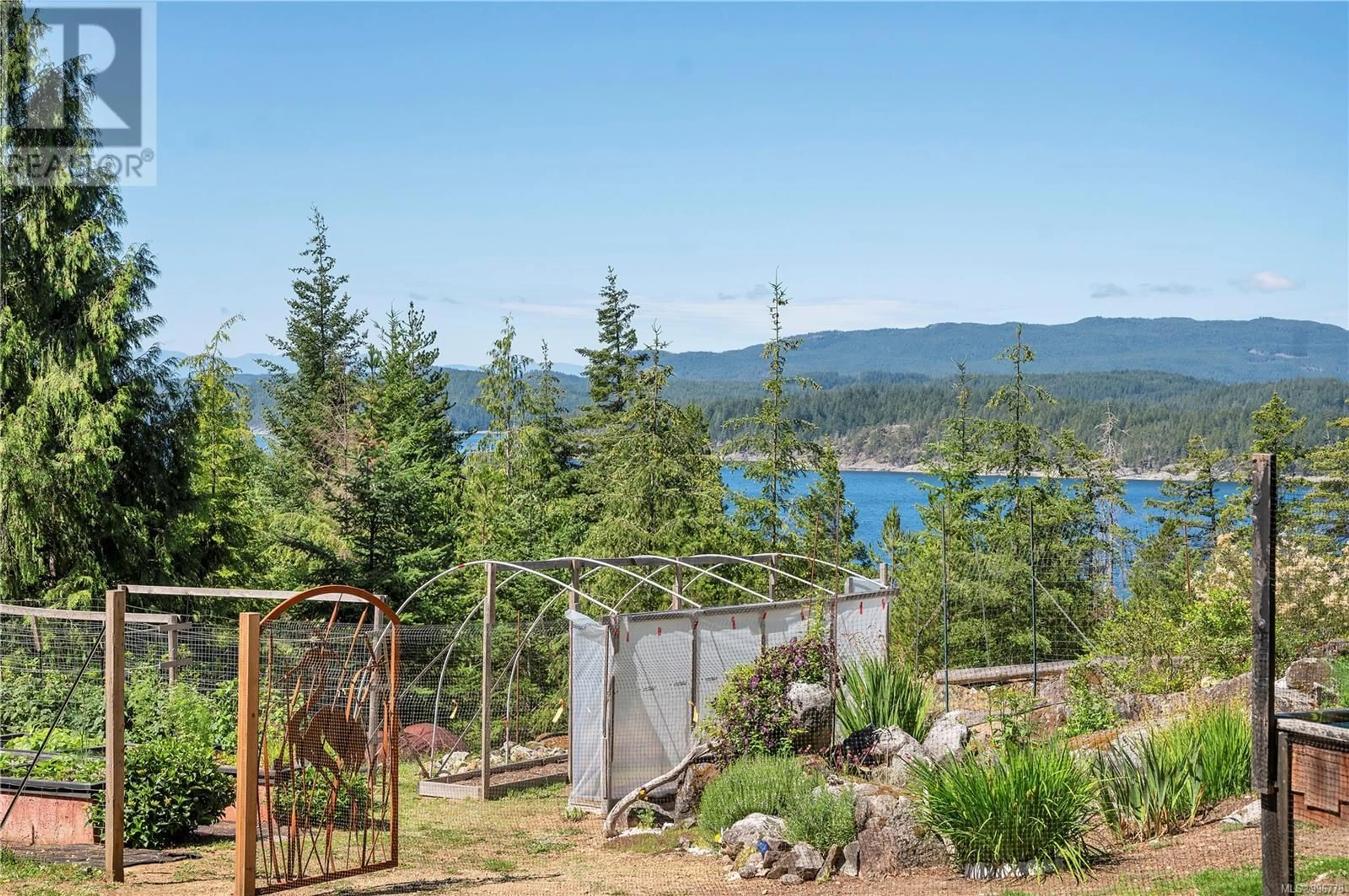 Patio, water/lake/river/ocean view for SL10 READ ISLAND, Read Island British Columbia V0P1W0