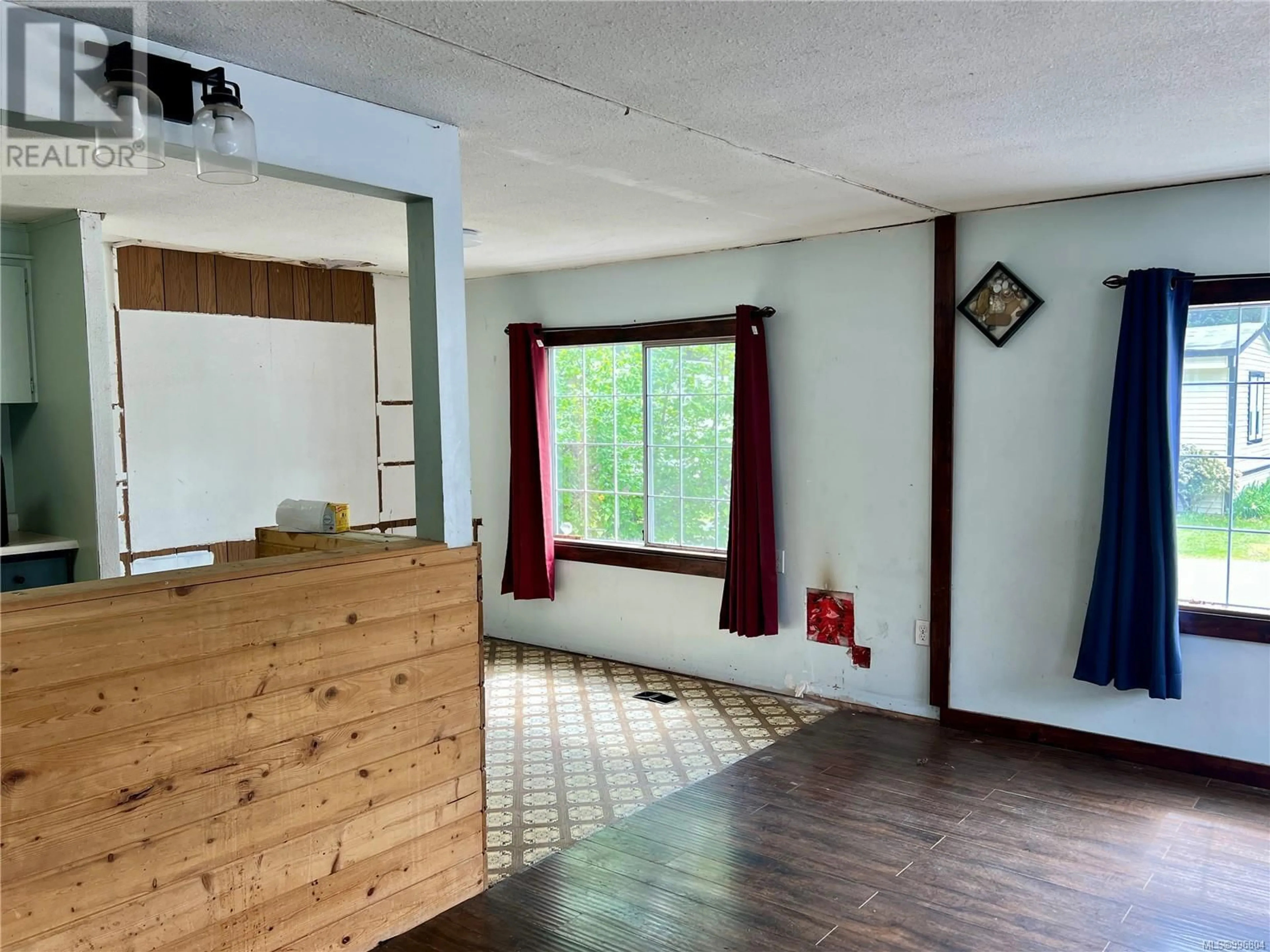 A pic of a room for 6 - 3449 HALLBERG ROAD, Nanaimo British Columbia V9G1L2