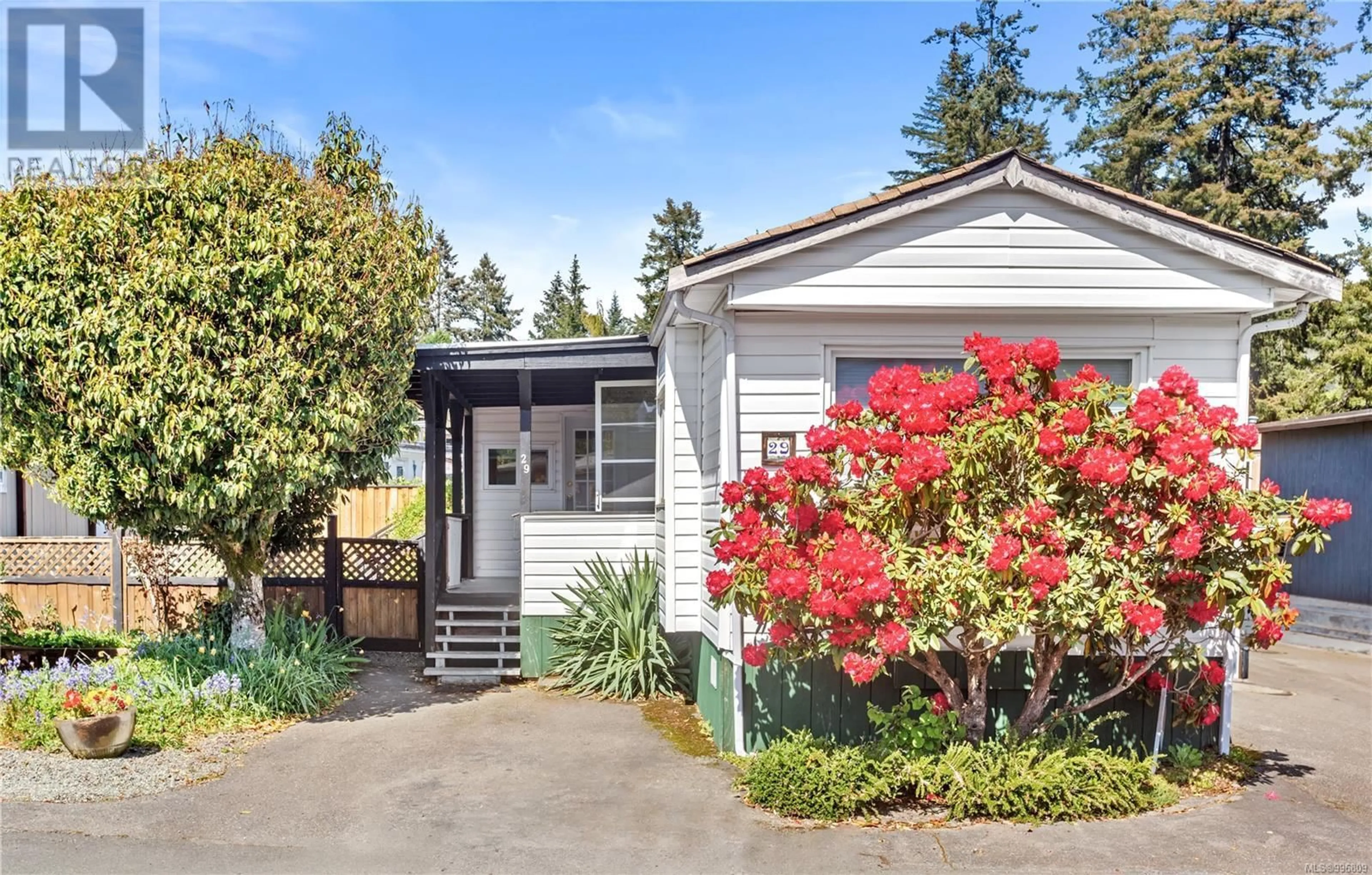 Home with vinyl exterior material, street for 29 - 2911 SOOKE LAKE ROAD, Langford British Columbia V9B4R5