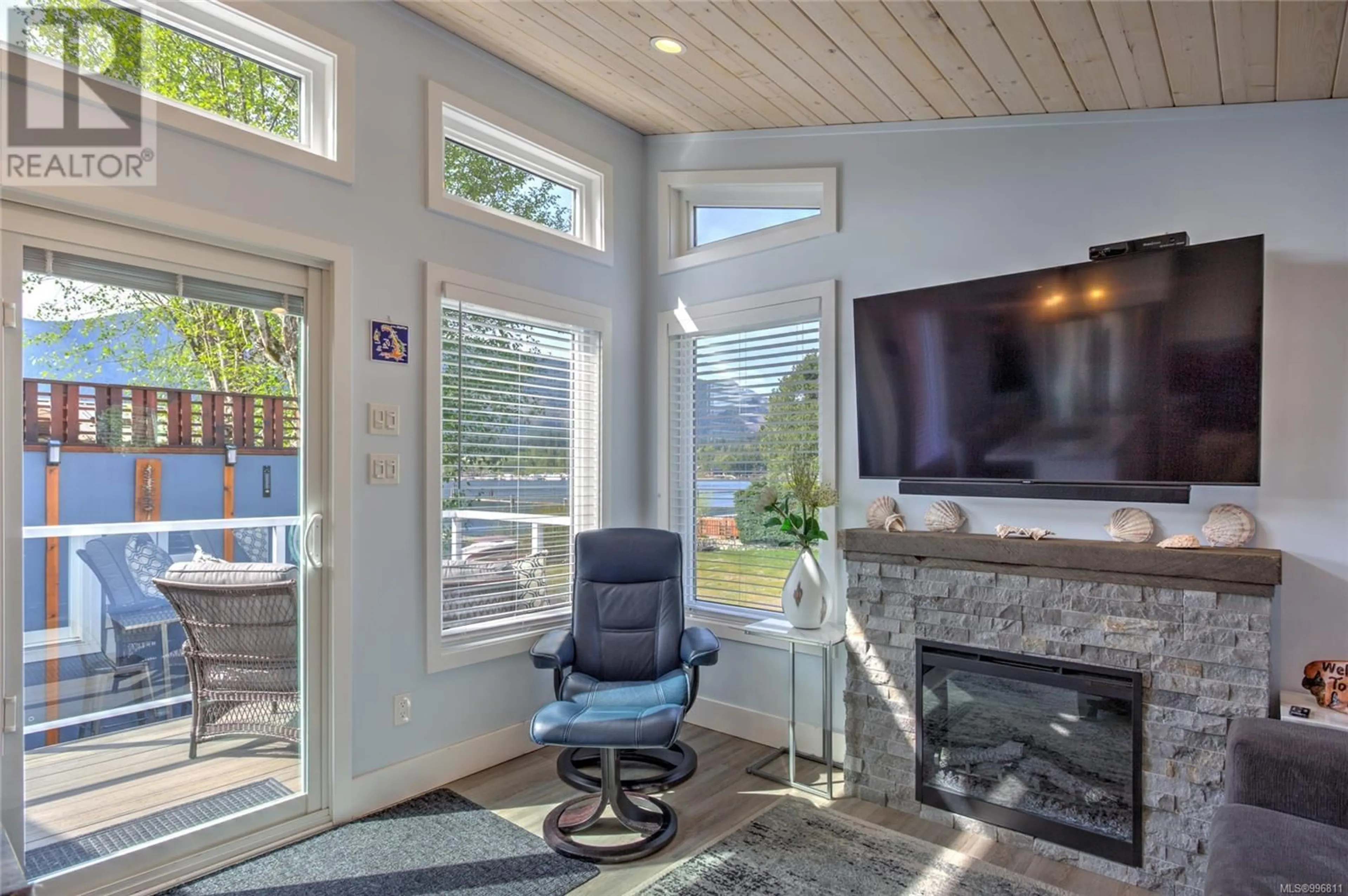 Unknown for 3 - 232 NORTH SHORE ROAD, Lake Cowichan British Columbia V0R2G0