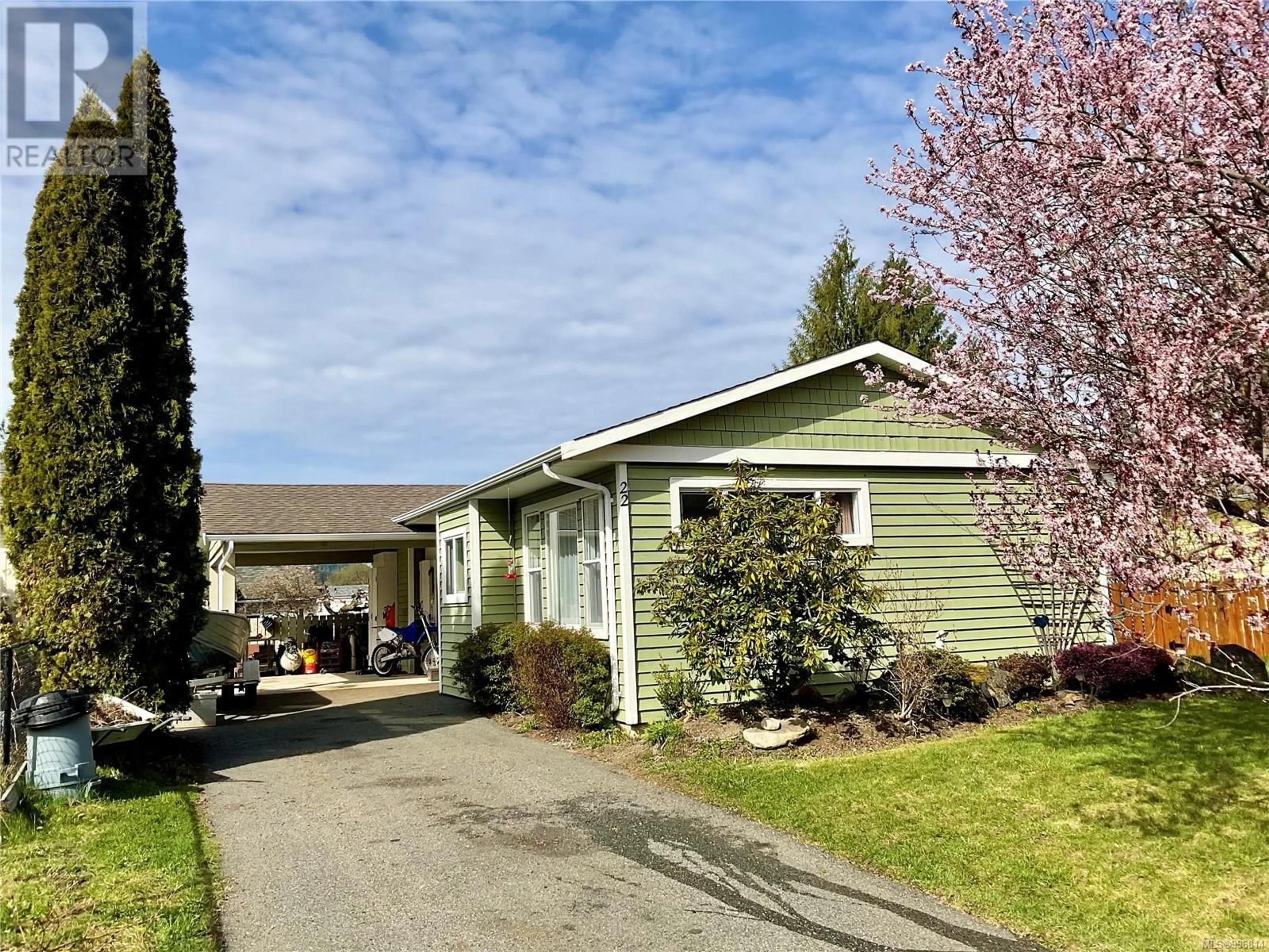 Home with vinyl exterior material, street for 22 CORONATION STREET, Lake Cowichan British Columbia V0R2G0