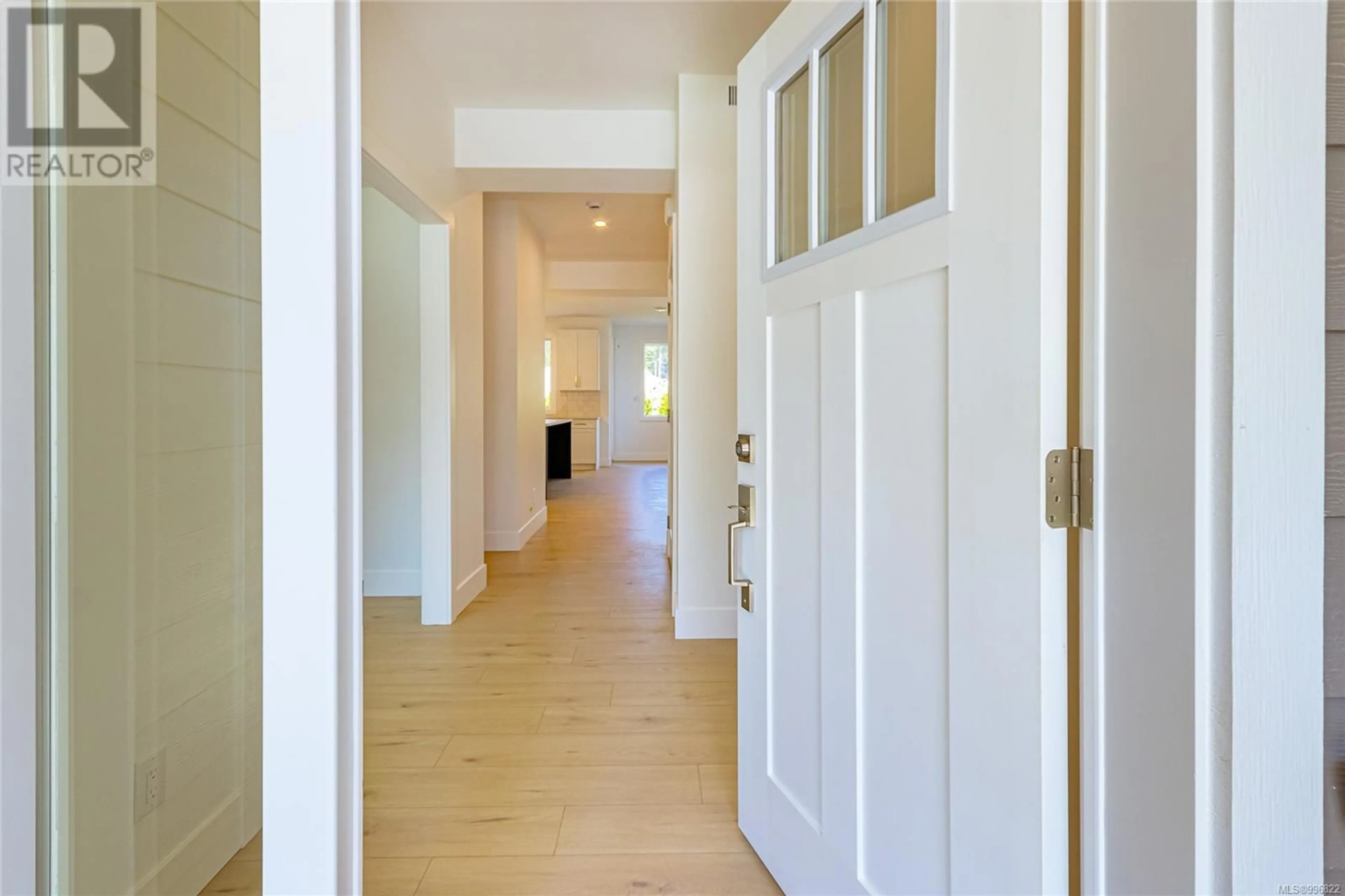 Indoor entryway for 1243 ASHMORE TERRACE, Langford British Columbia V9C0S6