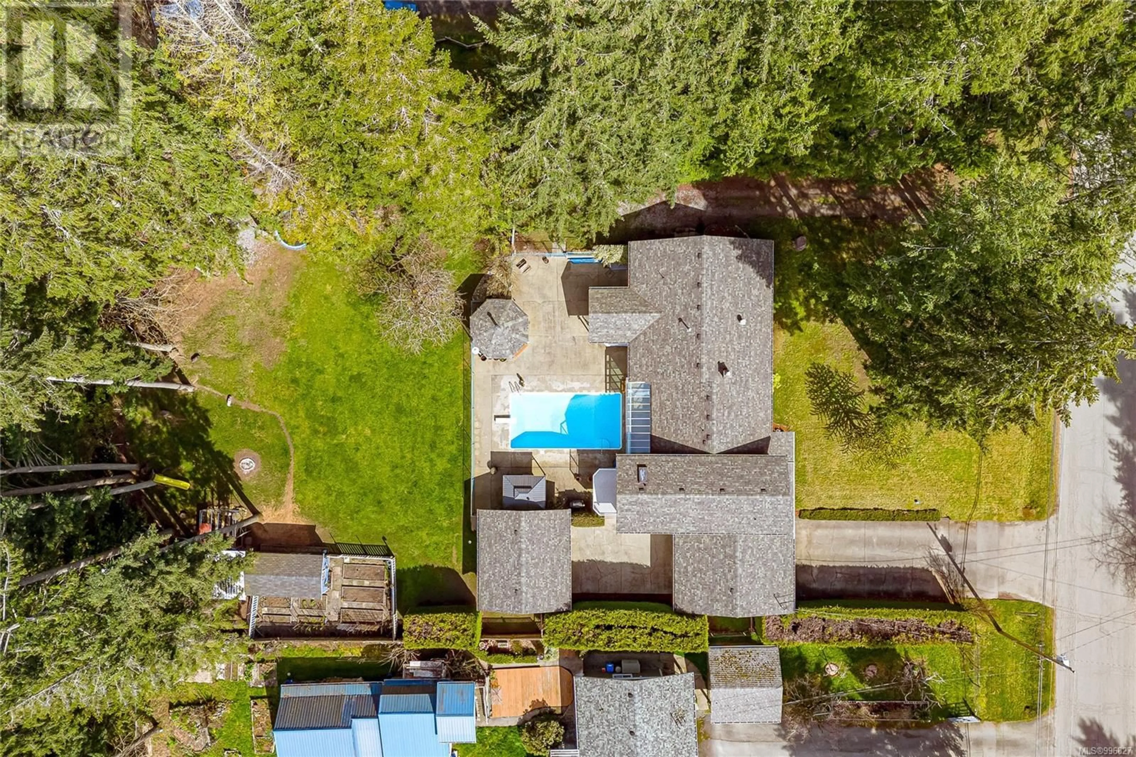 A pic from outside/outdoor area/front of a property/back of a property/a pic from drone, building for 1023 COWERD ROAD, Cobble Hill British Columbia V8H0G9