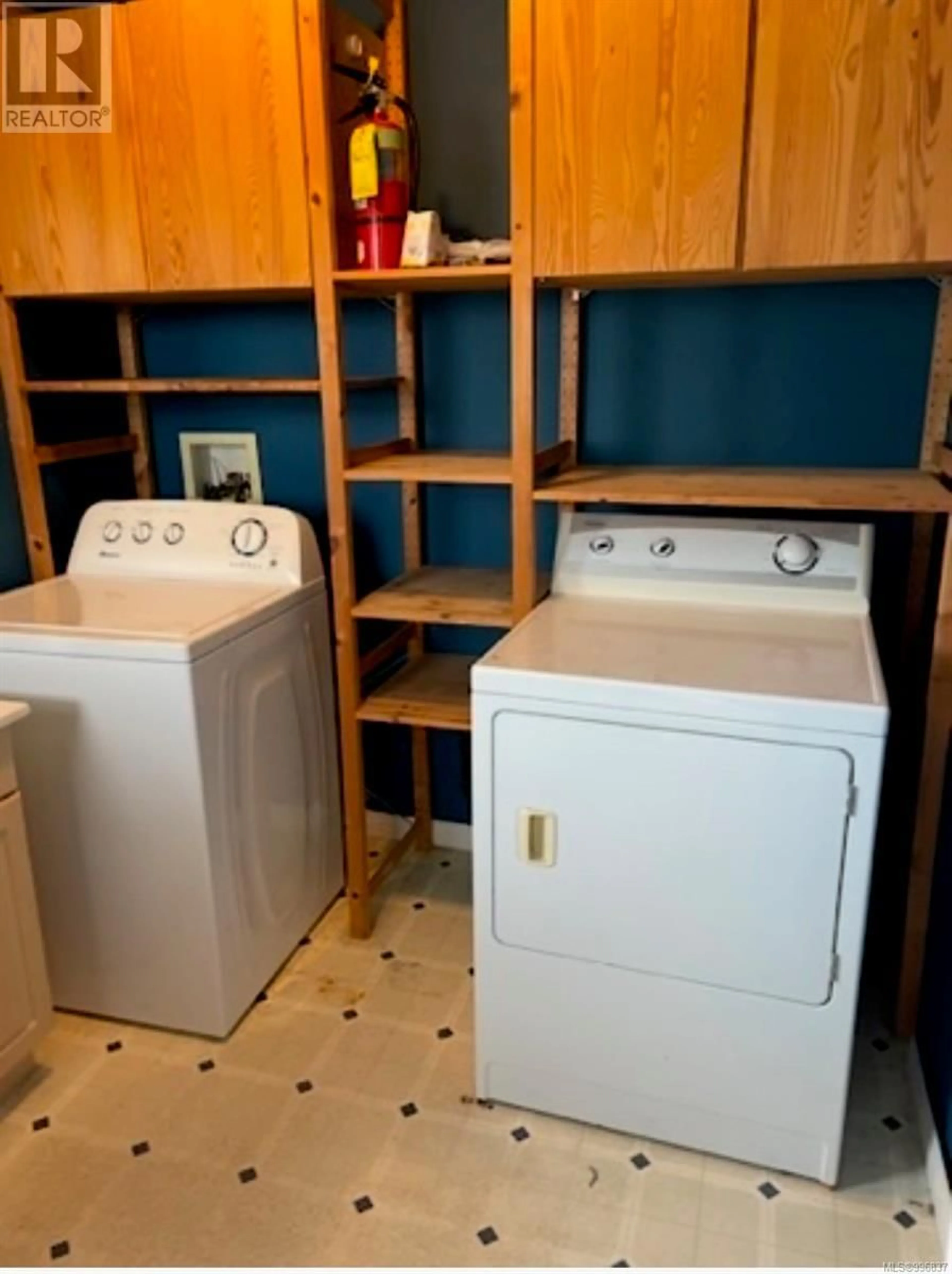 Laundry room for 8 - 1545 LARCH ROAD, Ucluelet British Columbia V0R3A0