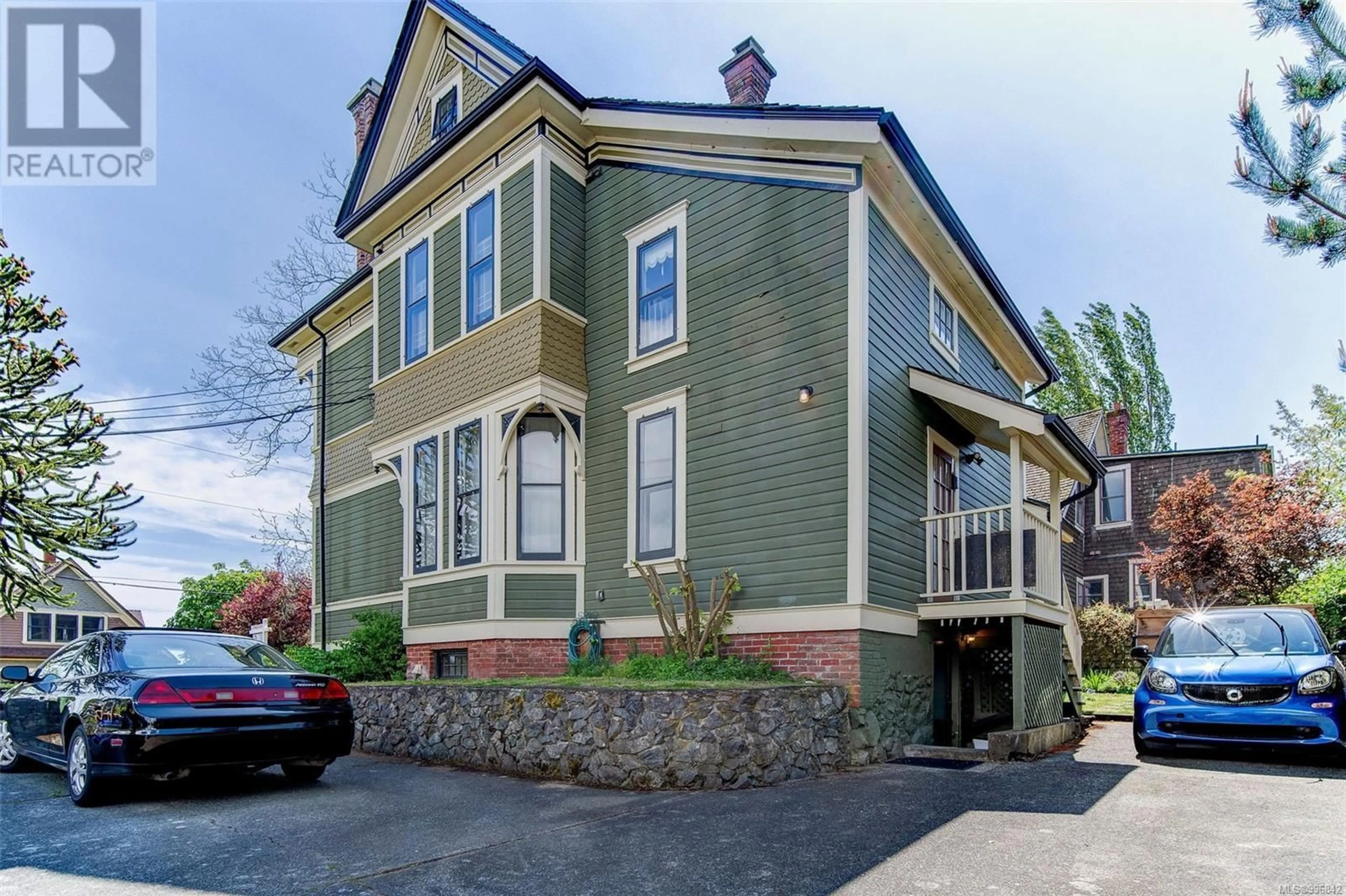 Unknown for 1020 CATHERINE STREET, Victoria British Columbia V9A3V4