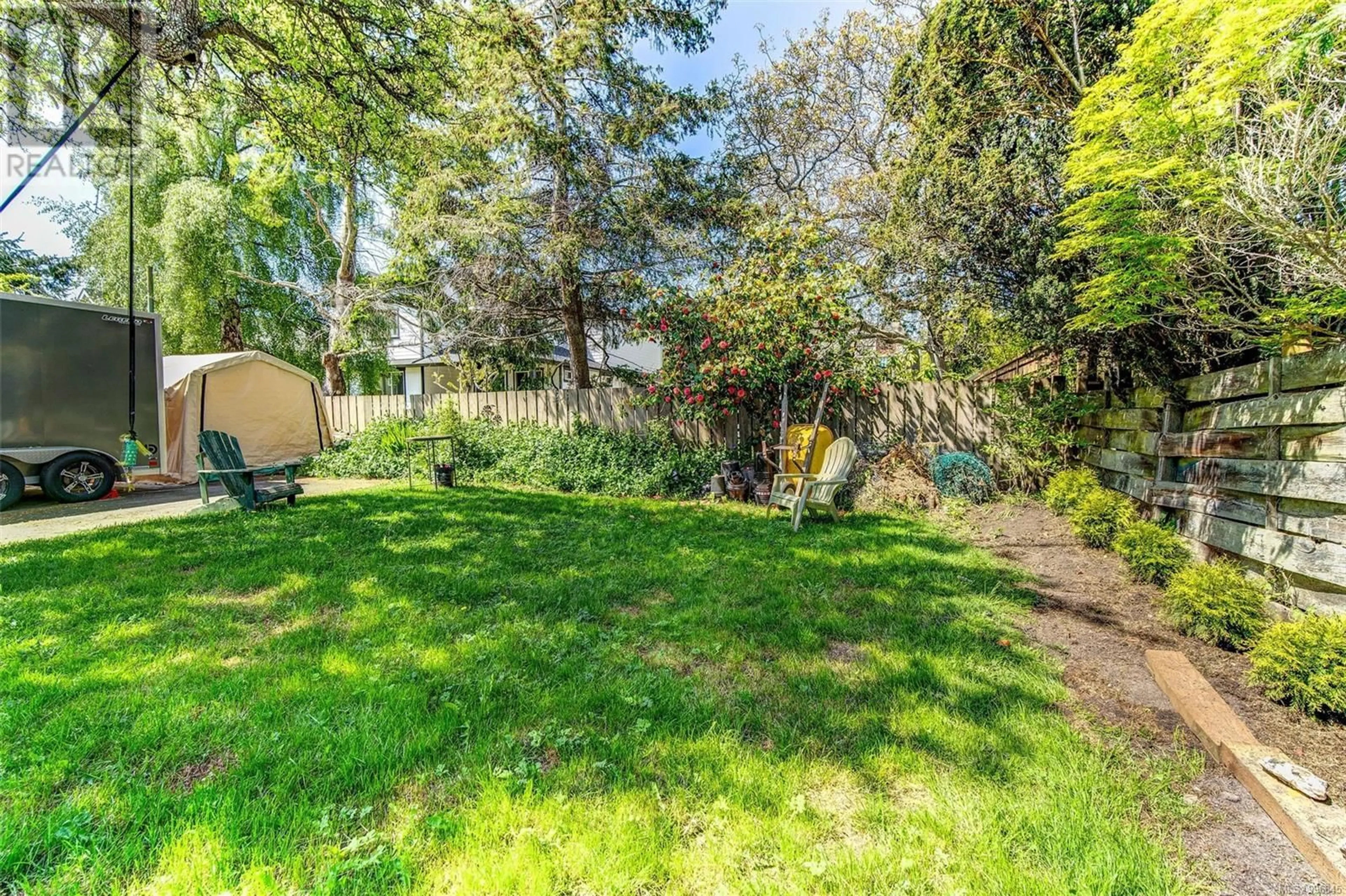 Patio, street for 156 JOSEPH STREET, Victoria British Columbia V8S3H5
