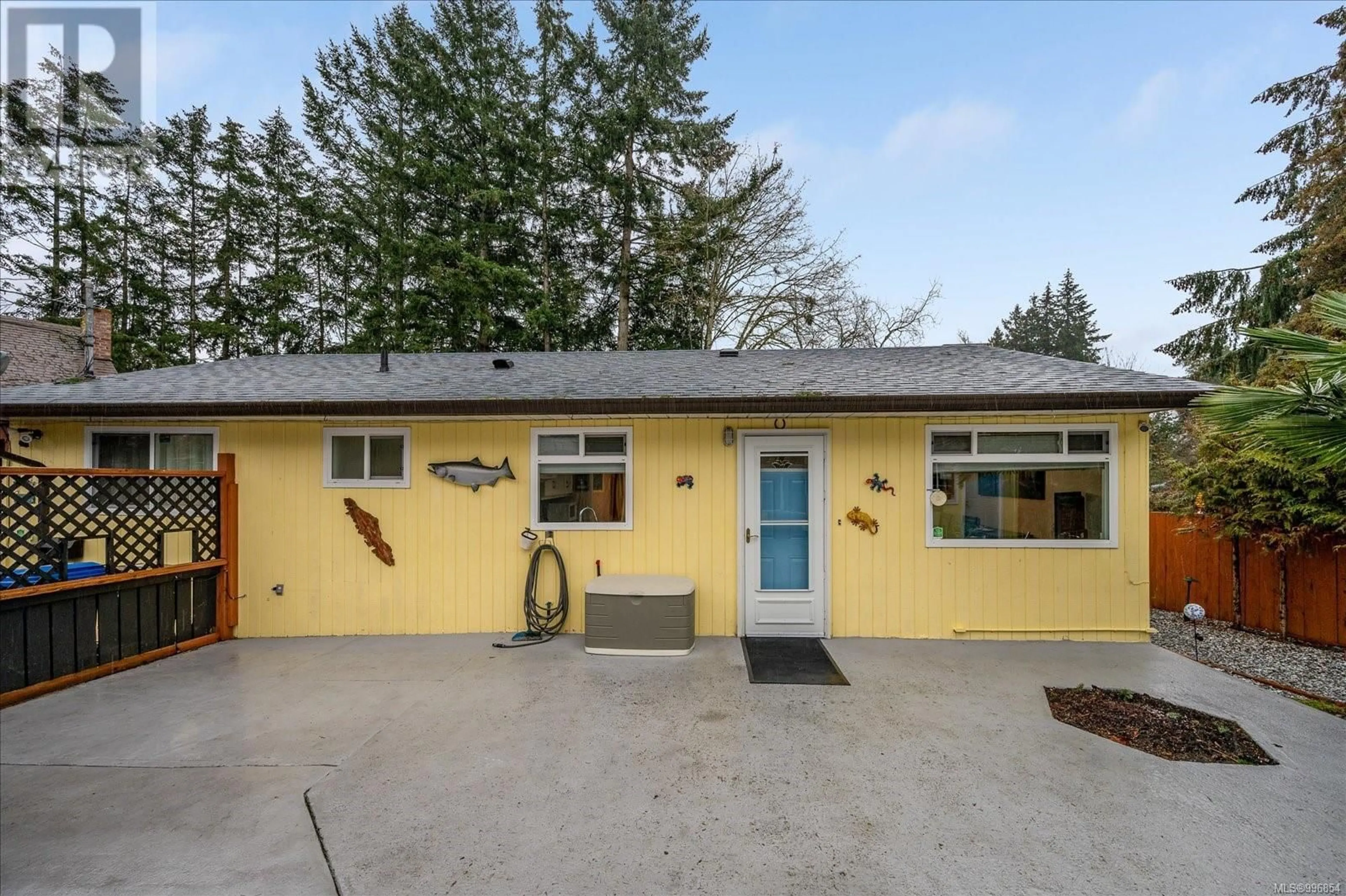 Home with vinyl exterior material, street for 820 BEAUFORT DRIVE, Nanaimo British Columbia V9S2C6