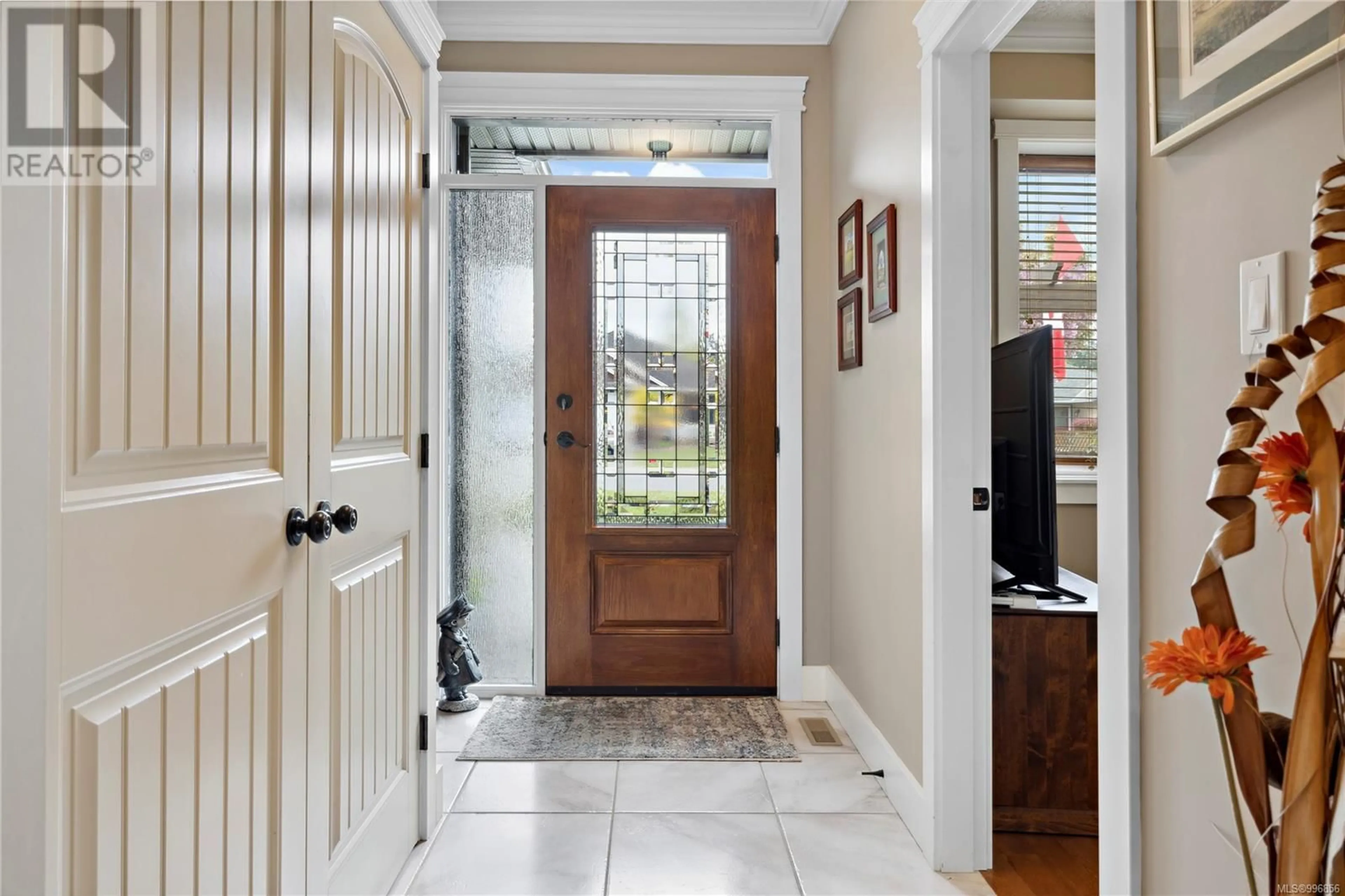 Indoor entryway for 790 FLETCHER AVENUE, Parksville British Columbia V9P0A3