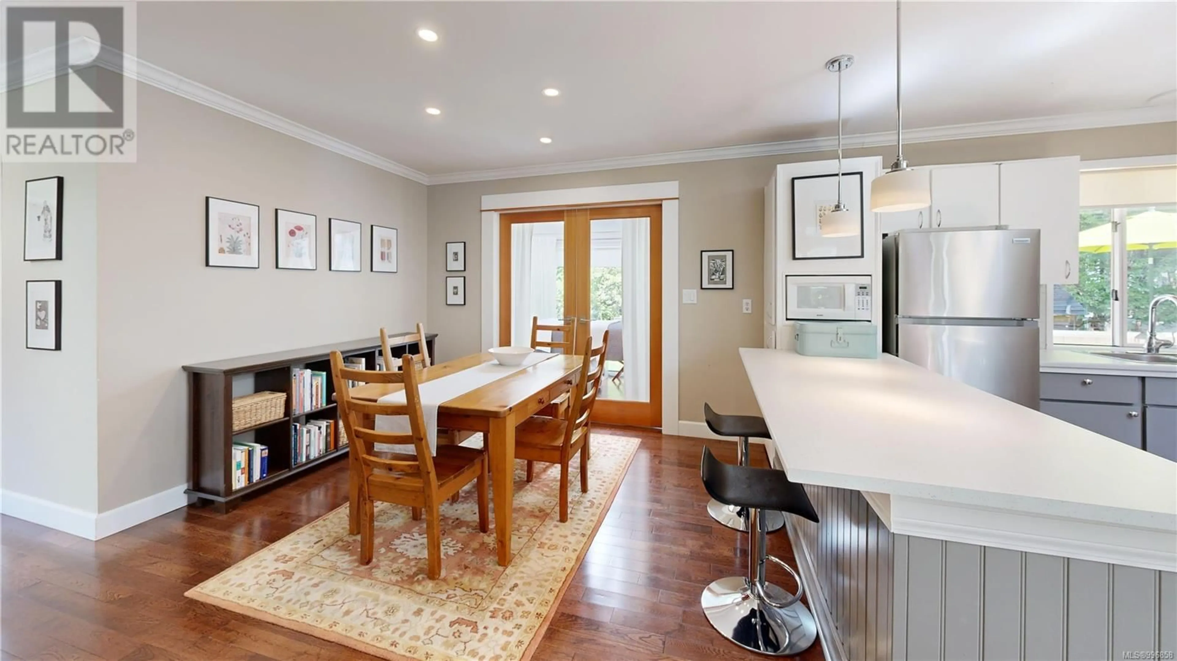 Dining room, wood/laminate floor for 1560 VIOLET CRESCENT, Gabriola Island British Columbia V0R1X5