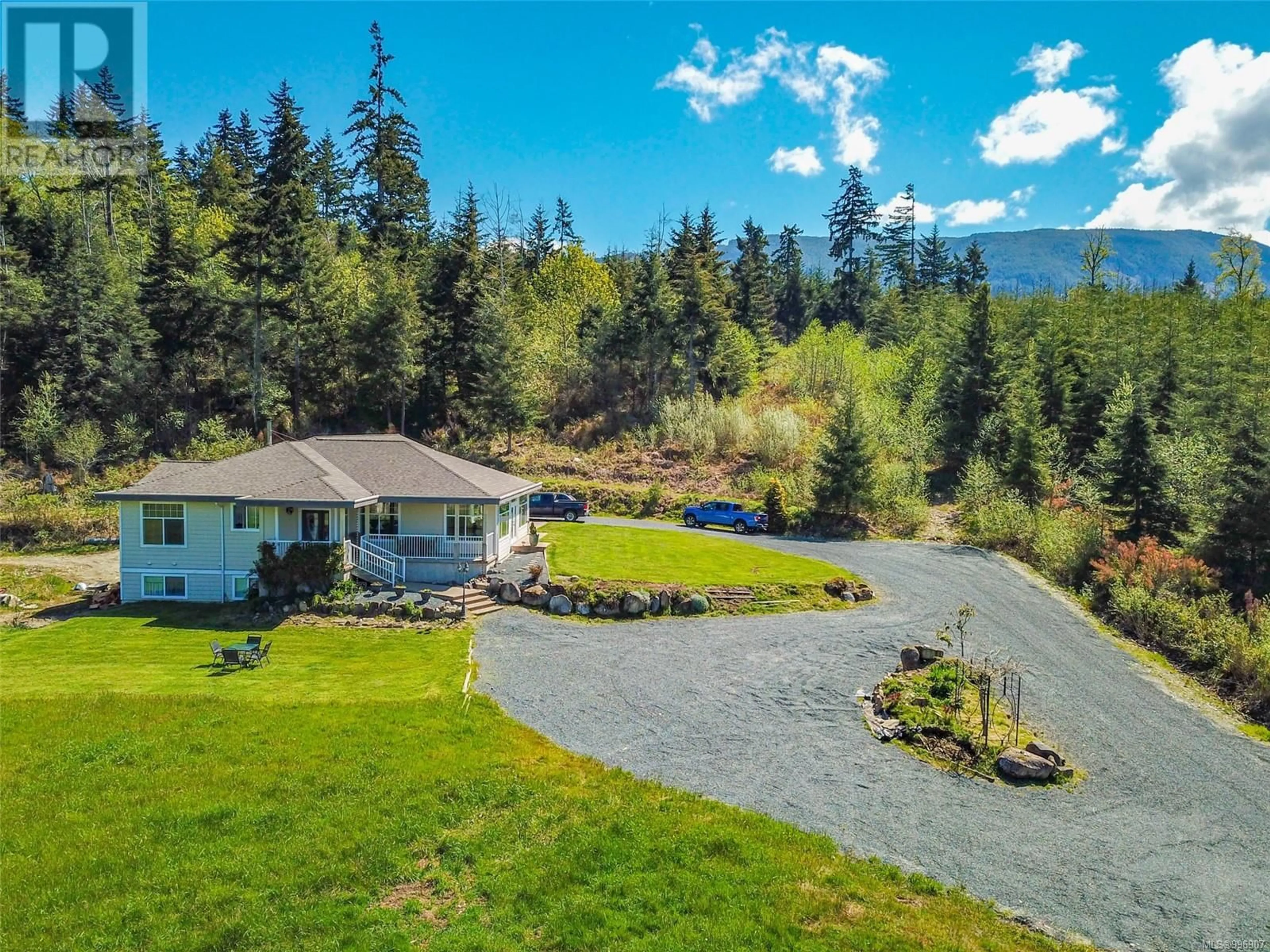 A pic from outside/outdoor area/front of a property/back of a property/a pic from drone, water/lake/river/ocean view for 670 FRANKLIN RIVER ROAD, Port Alberni British Columbia V9Y7M6