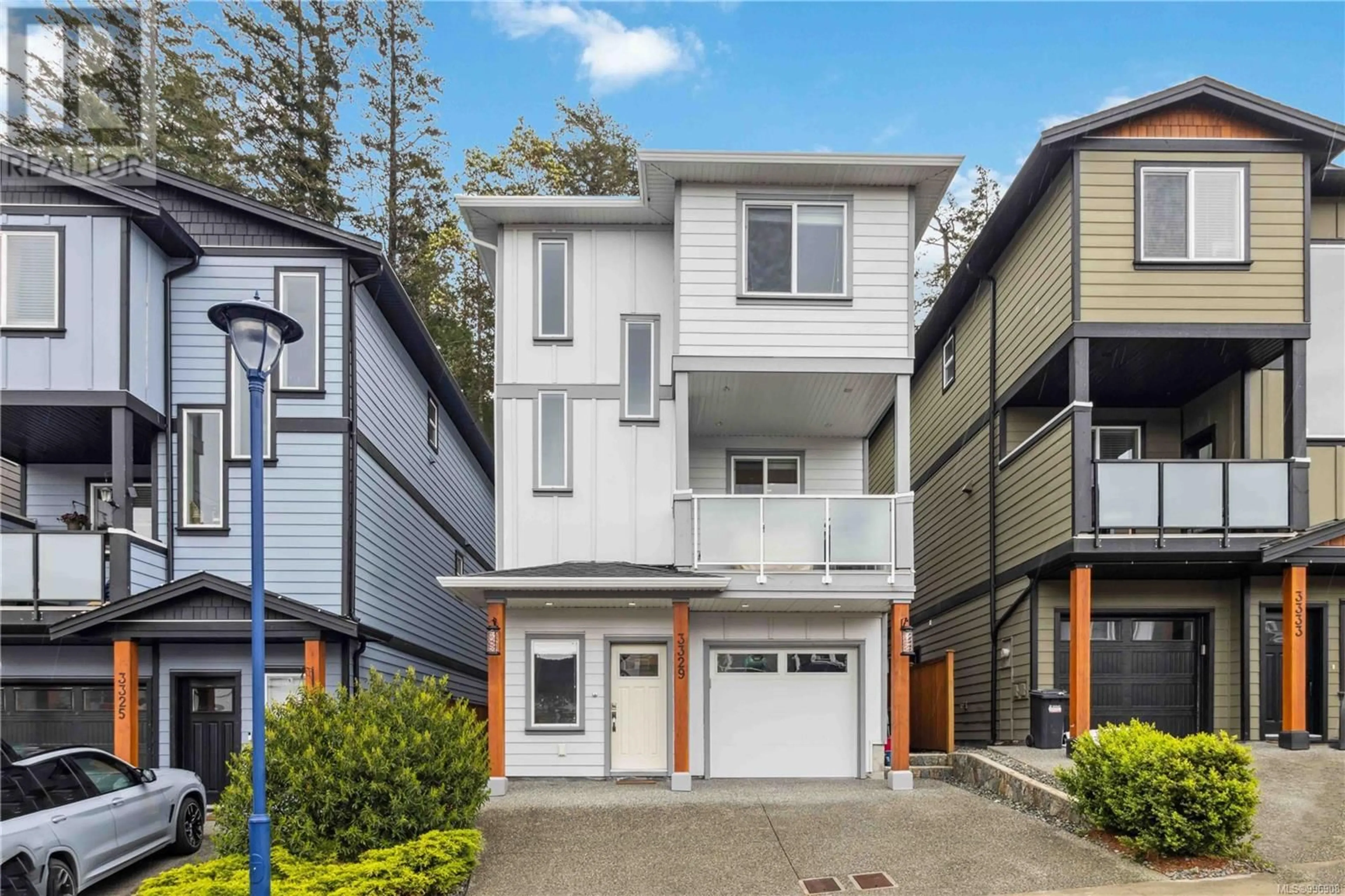 Home with vinyl exterior material, street for 3329 SANDERLING WAY, Langford British Columbia V9C0B4