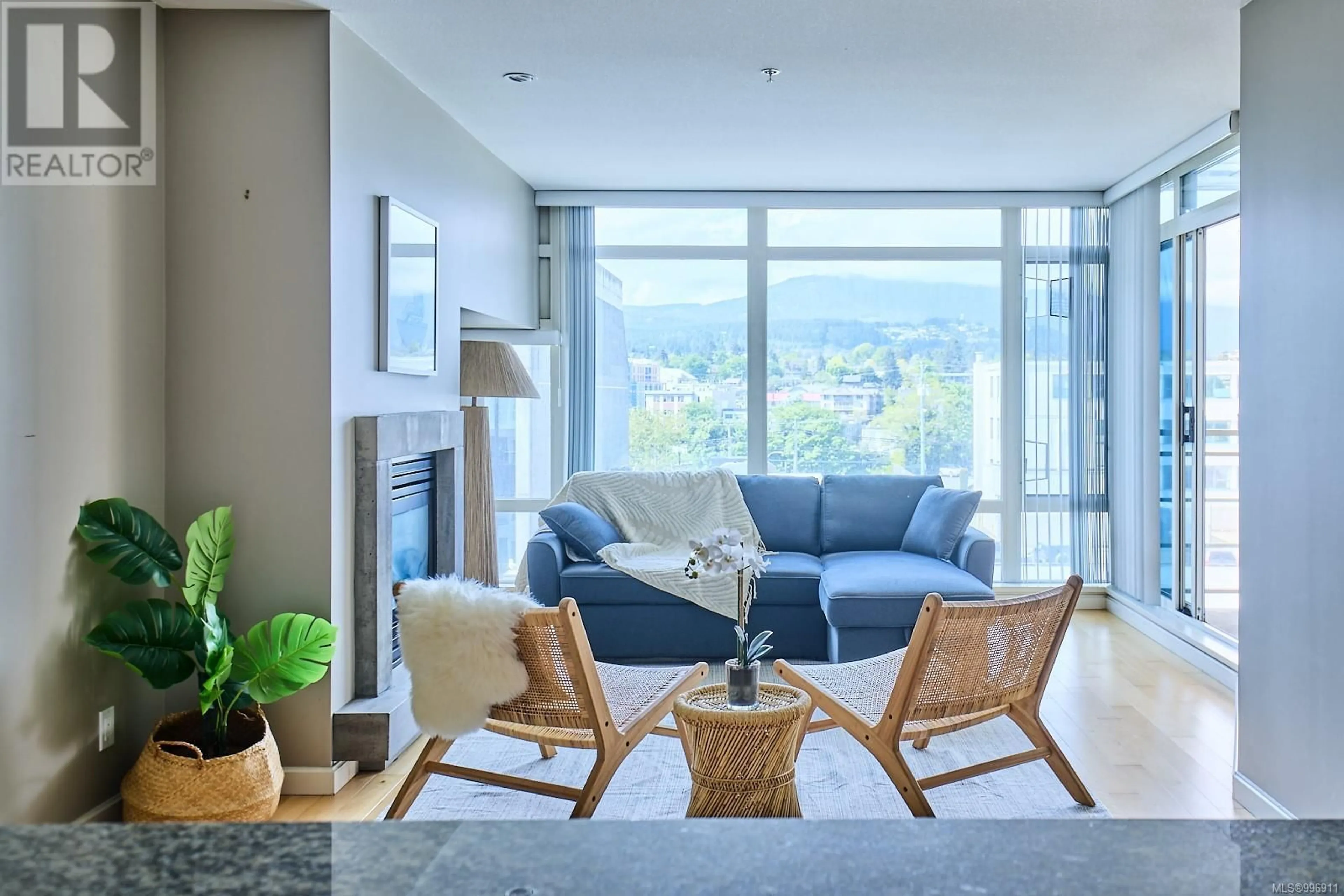 Living room with furniture, unknown for 505 - 38 FRONT STREET, Nanaimo British Columbia V9R0B8