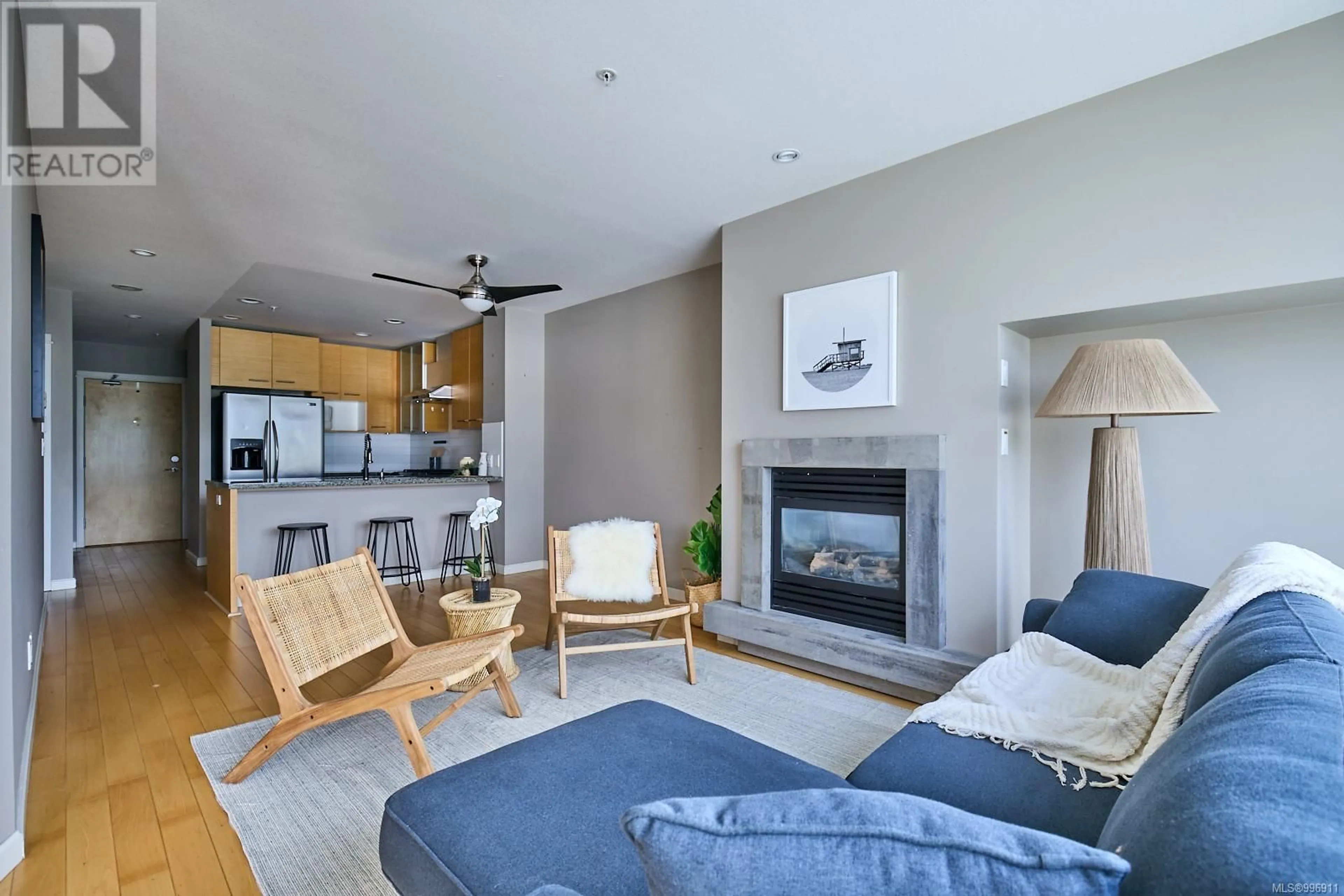 Living room with furniture, unknown for 505 - 38 FRONT STREET, Nanaimo British Columbia V9R0B8