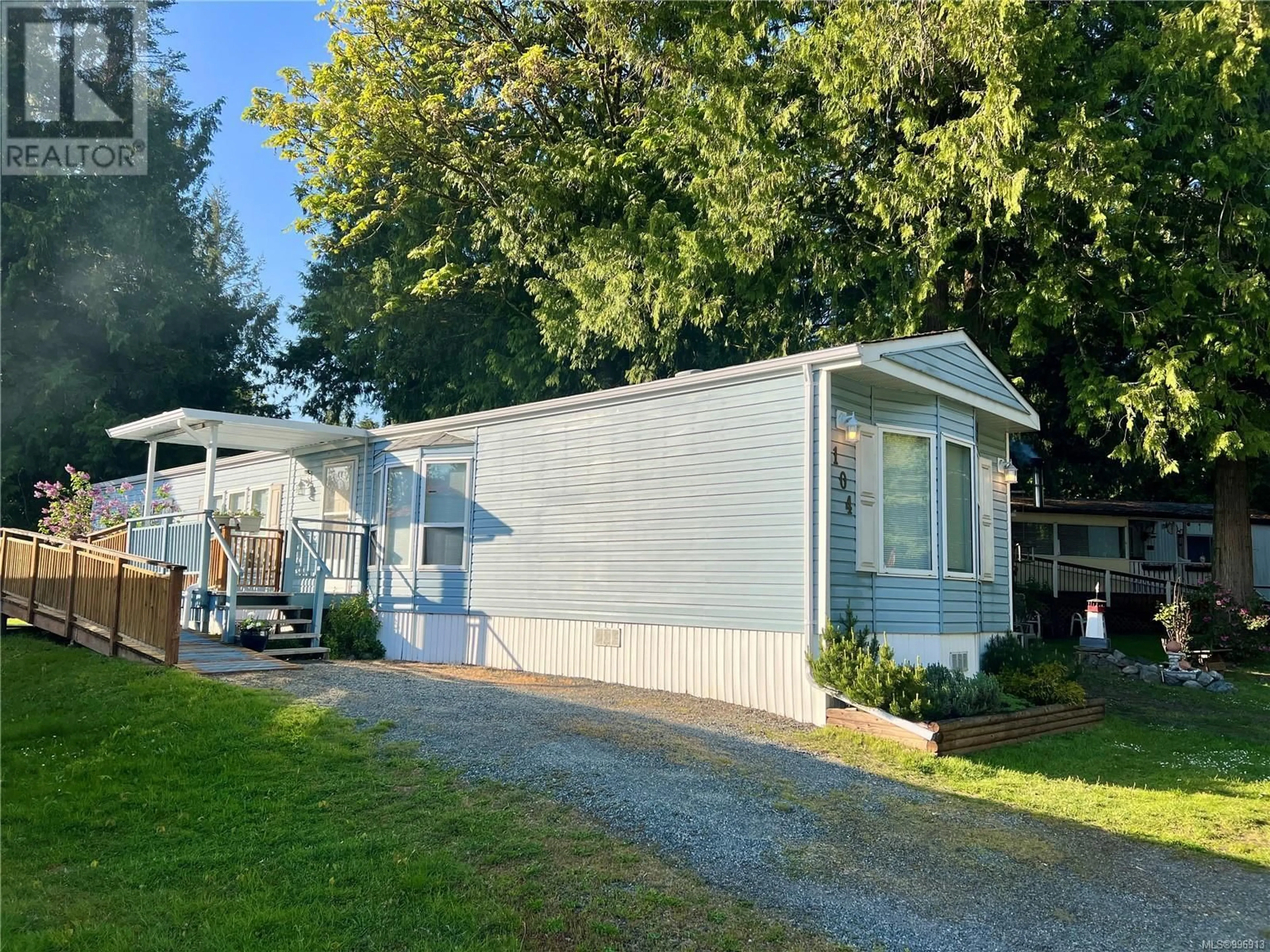 Unknown for 104 - 25 MAKI ROAD, Nanaimo British Columbia V9R6N3