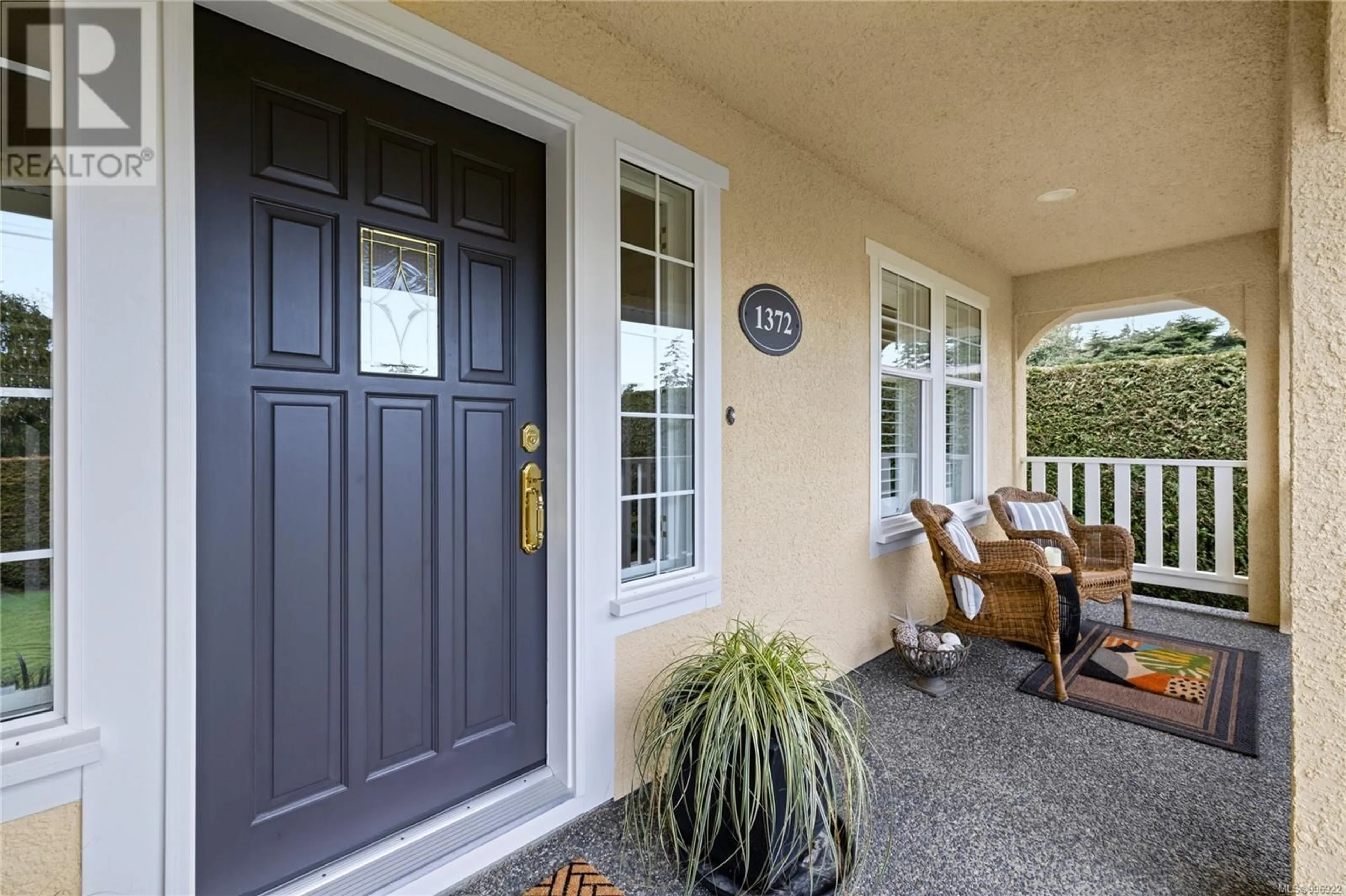 Indoor entryway for 1372 MALLARD ROAD, French Creek British Columbia V9P2A3