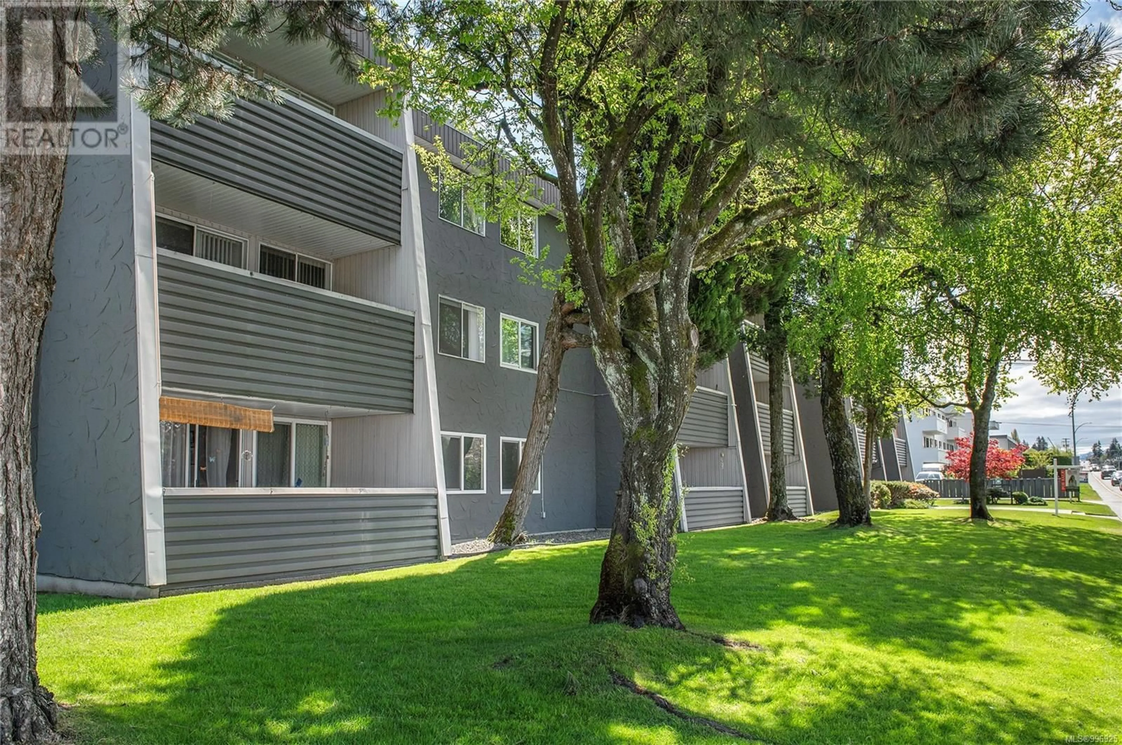 Patio, unknown for 309 - 377 DOGWOOD STREET, Campbell River British Columbia V9W2Y1
