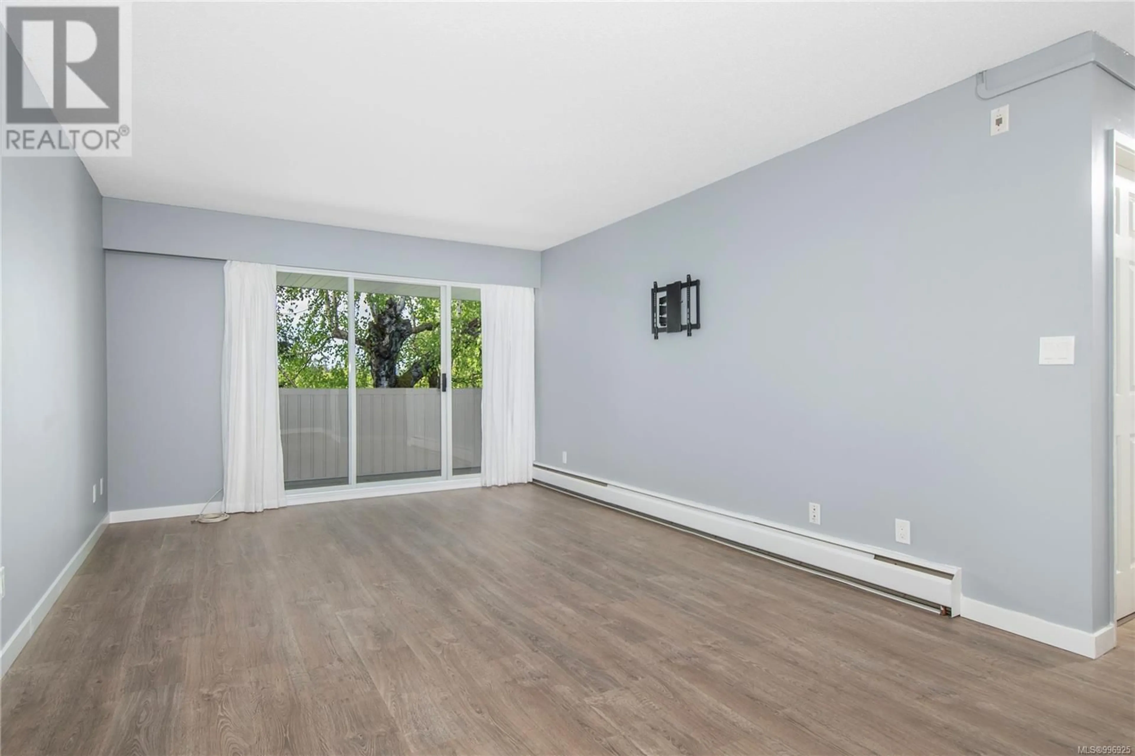 A pic of a room for 309 - 377 DOGWOOD STREET, Campbell River British Columbia V9W2Y1