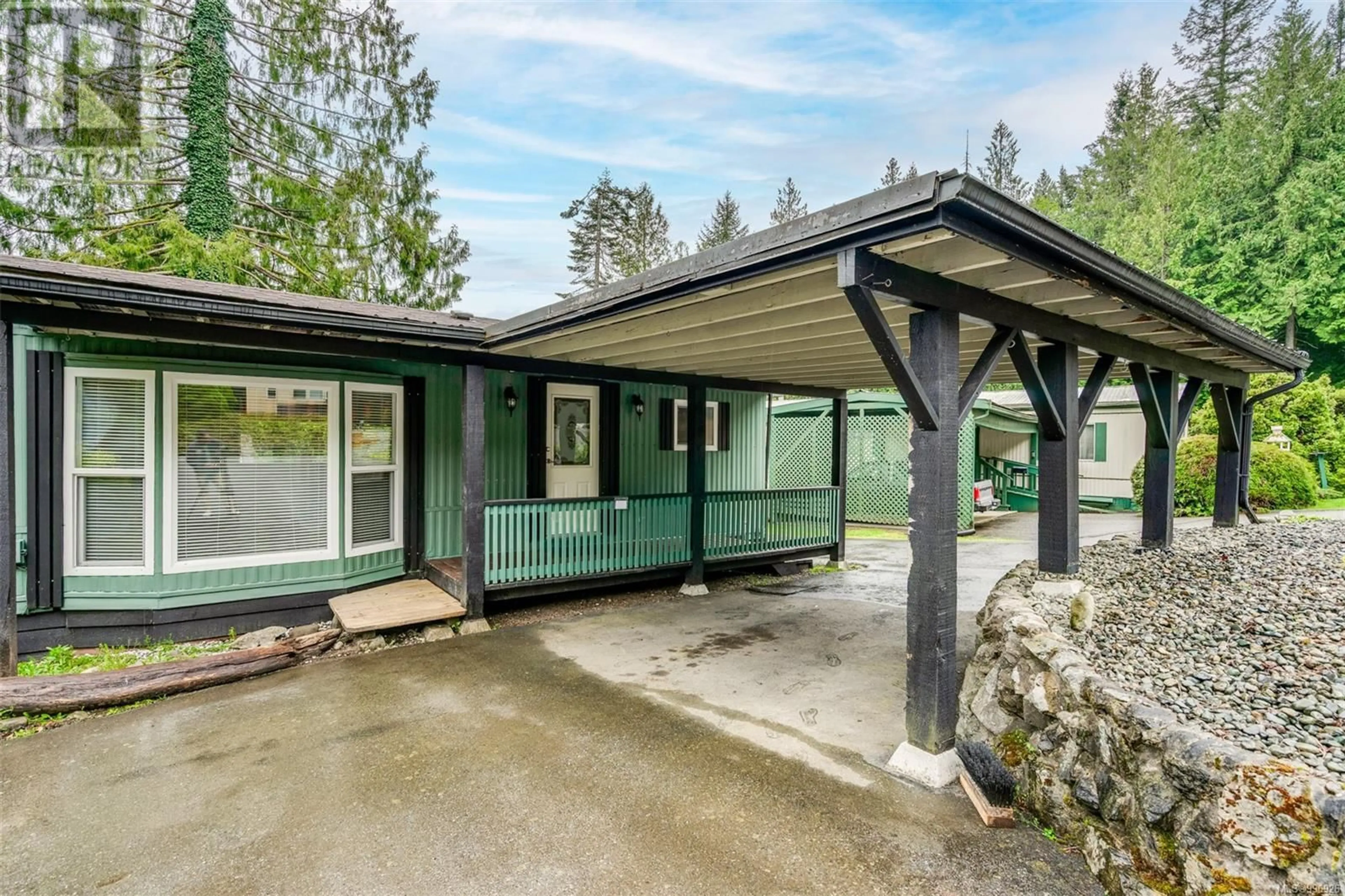 Home with vinyl exterior material, street for 45 - 3640 TRANS CANADA HIGHWAY, Cobble Hill British Columbia V0R1L0