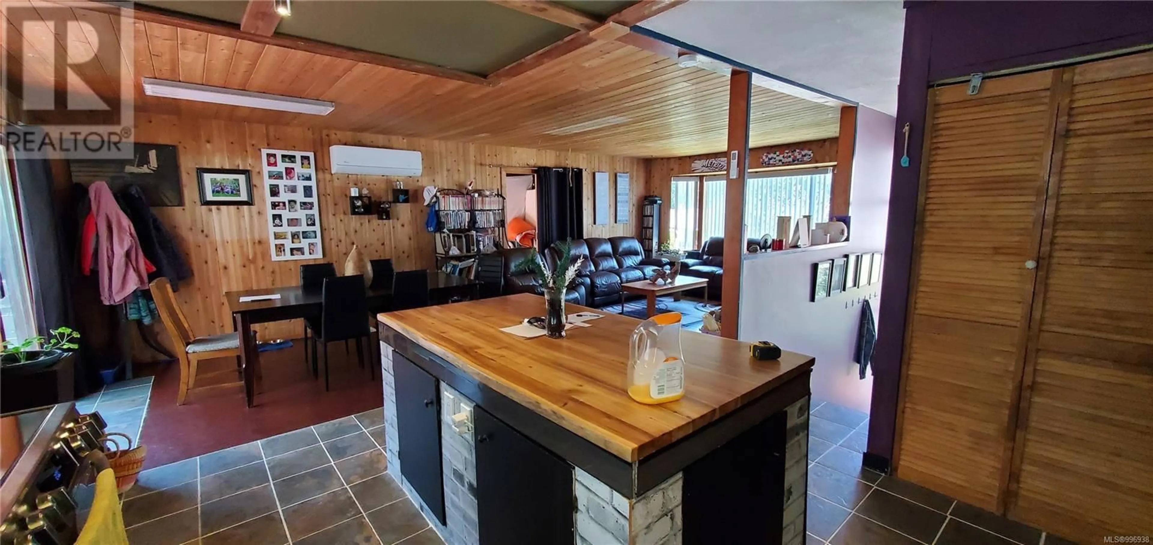 Open concept kitchen, unknown for 593 DOGWOOD DRIVE, Gold River British Columbia V0P1G0