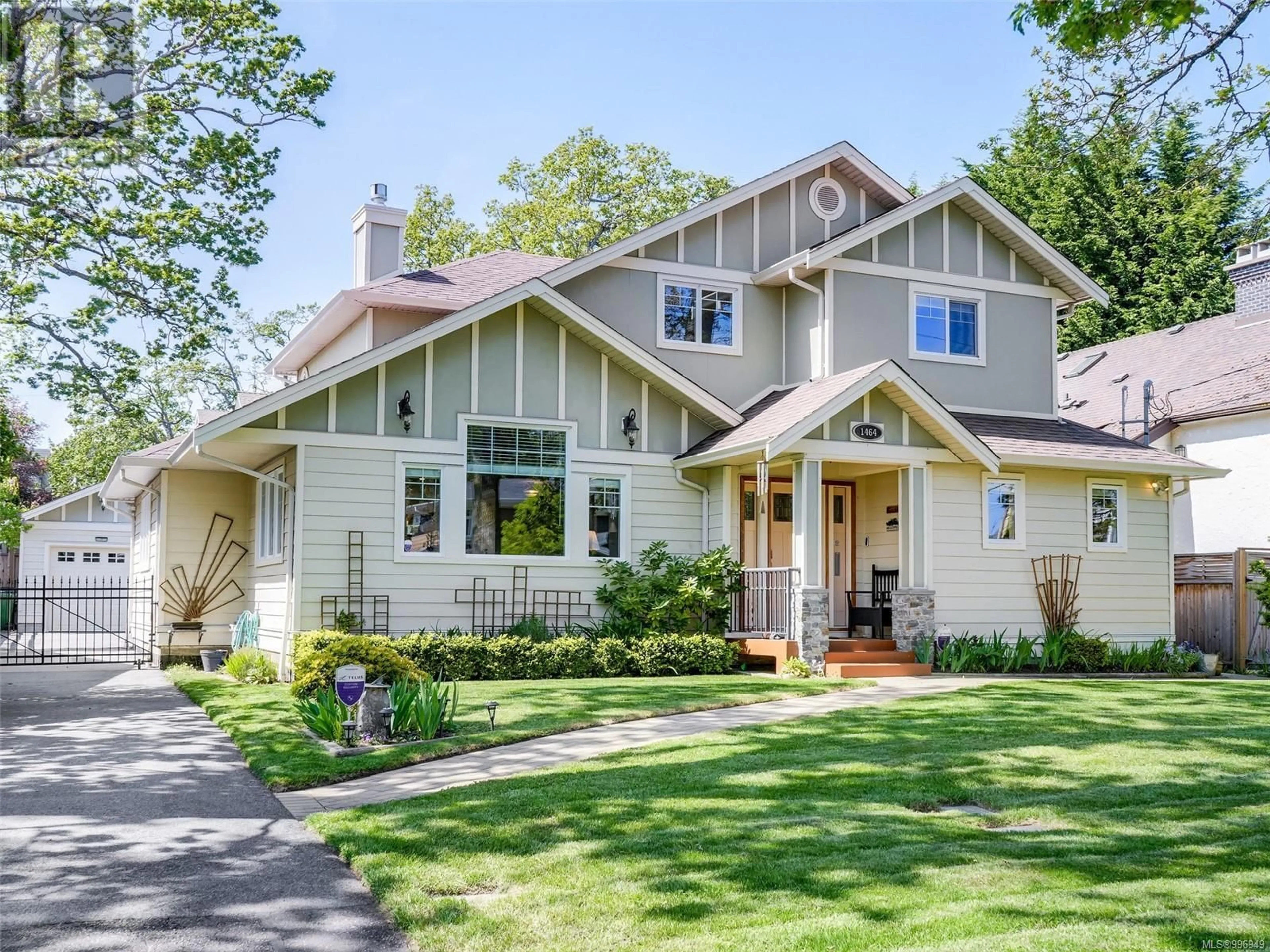 Home with vinyl exterior material, street for 1464 ST. PATRICK STREET, Oak Bay British Columbia V8S4Y4