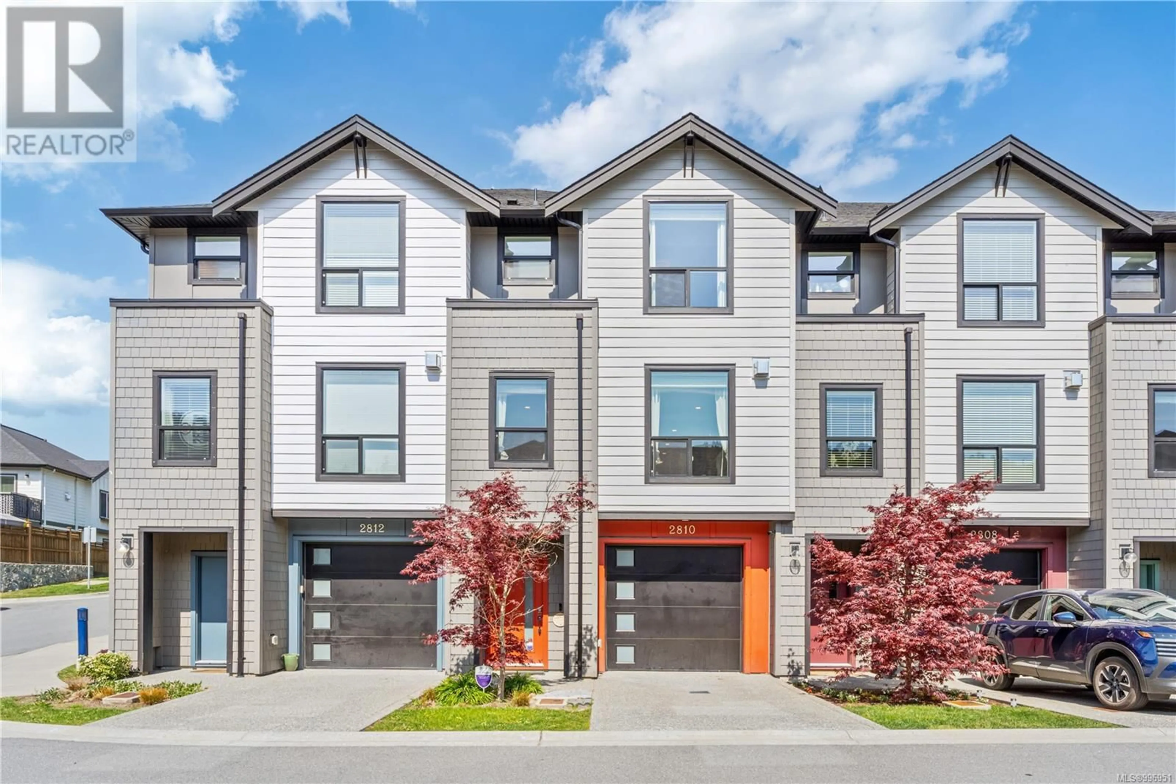 Home with vinyl exterior material, street for 2810 LUNAR COURT, Langford British Columbia V9B0V2