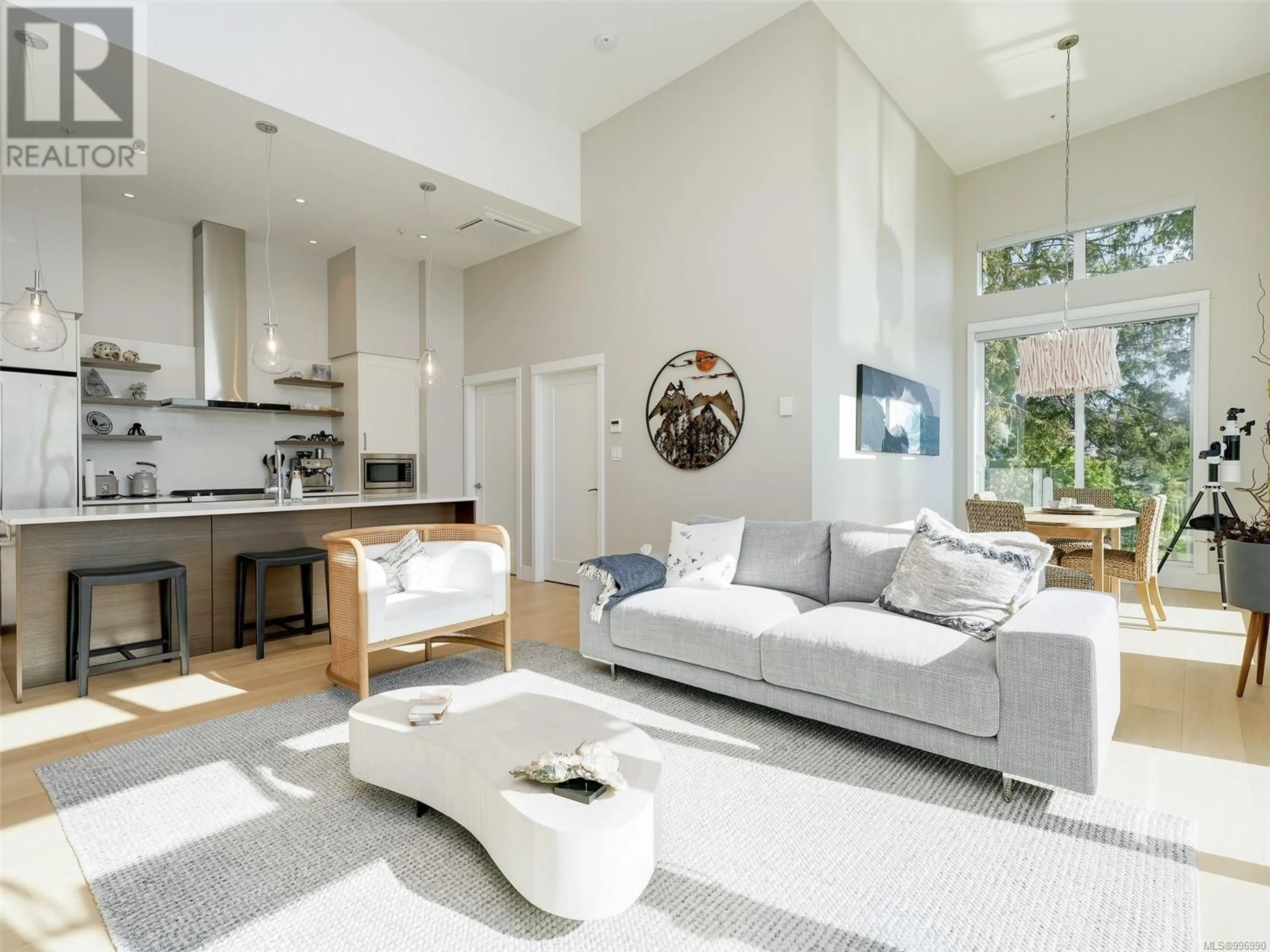 Living room with furniture, unknown for 402 - 1820 MAPLE AVENUE SOUTH, Sooke British Columbia V9Z0N9