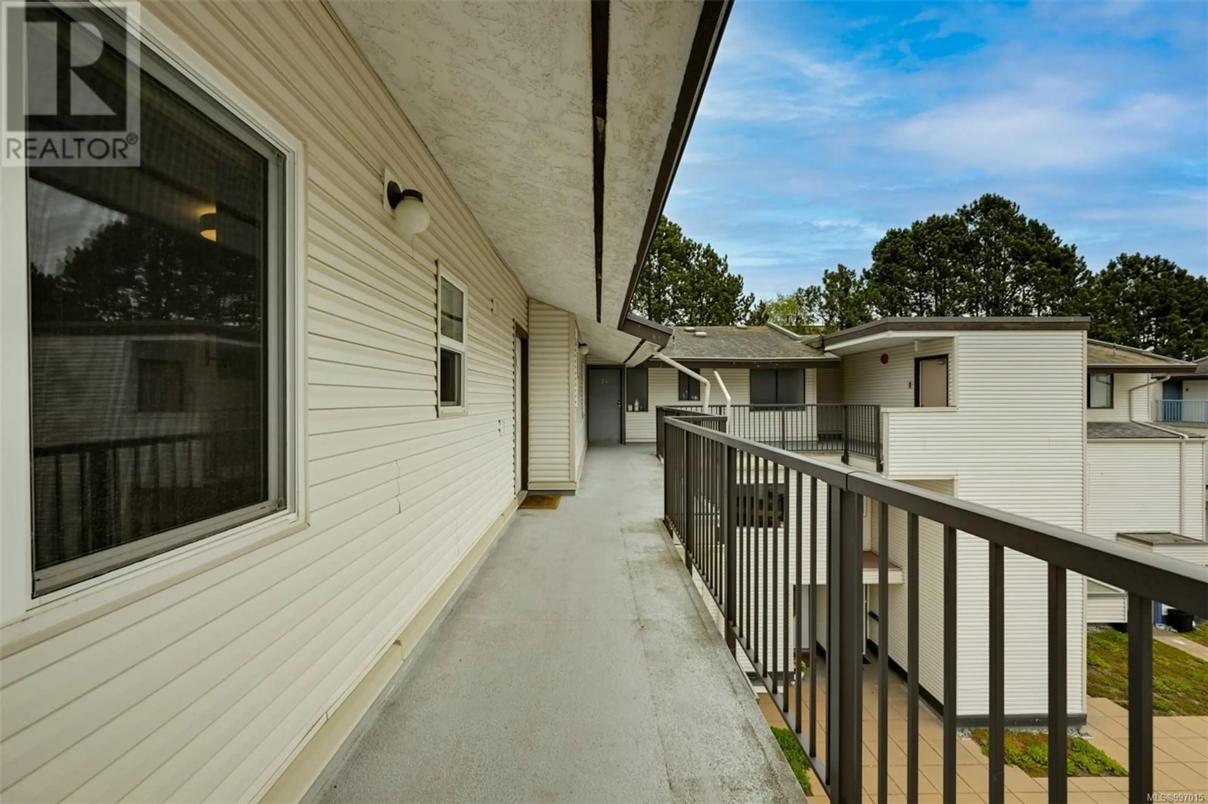 Patio, street for 23 - 333 ROBERT STREET, Victoria British Columbia V9A0C5