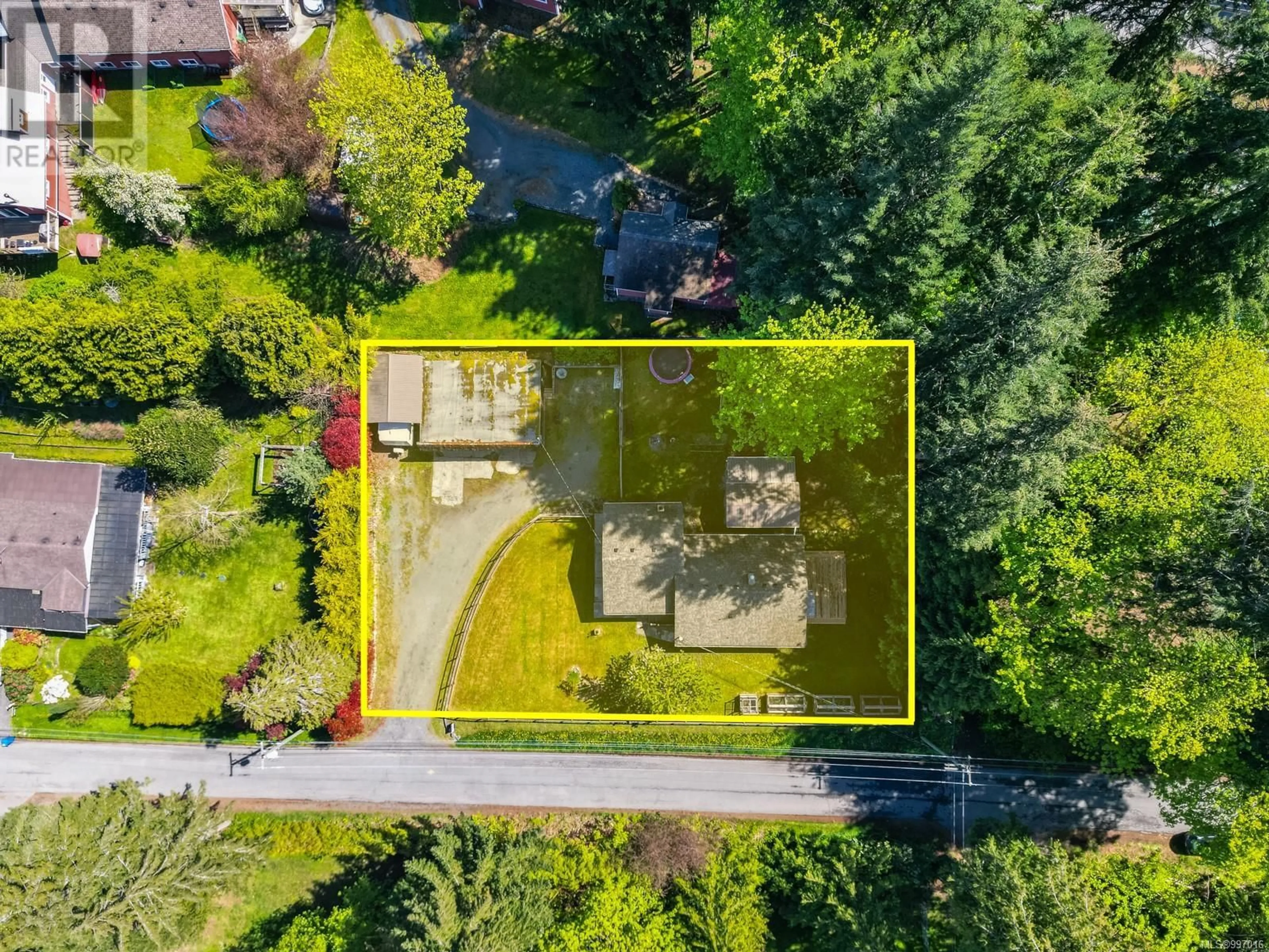 A pic from outside/outdoor area/front of a property/back of a property/a pic from drone, street for 2681 HEALD ROAD, Shawnigan Lake British Columbia V0R2W0