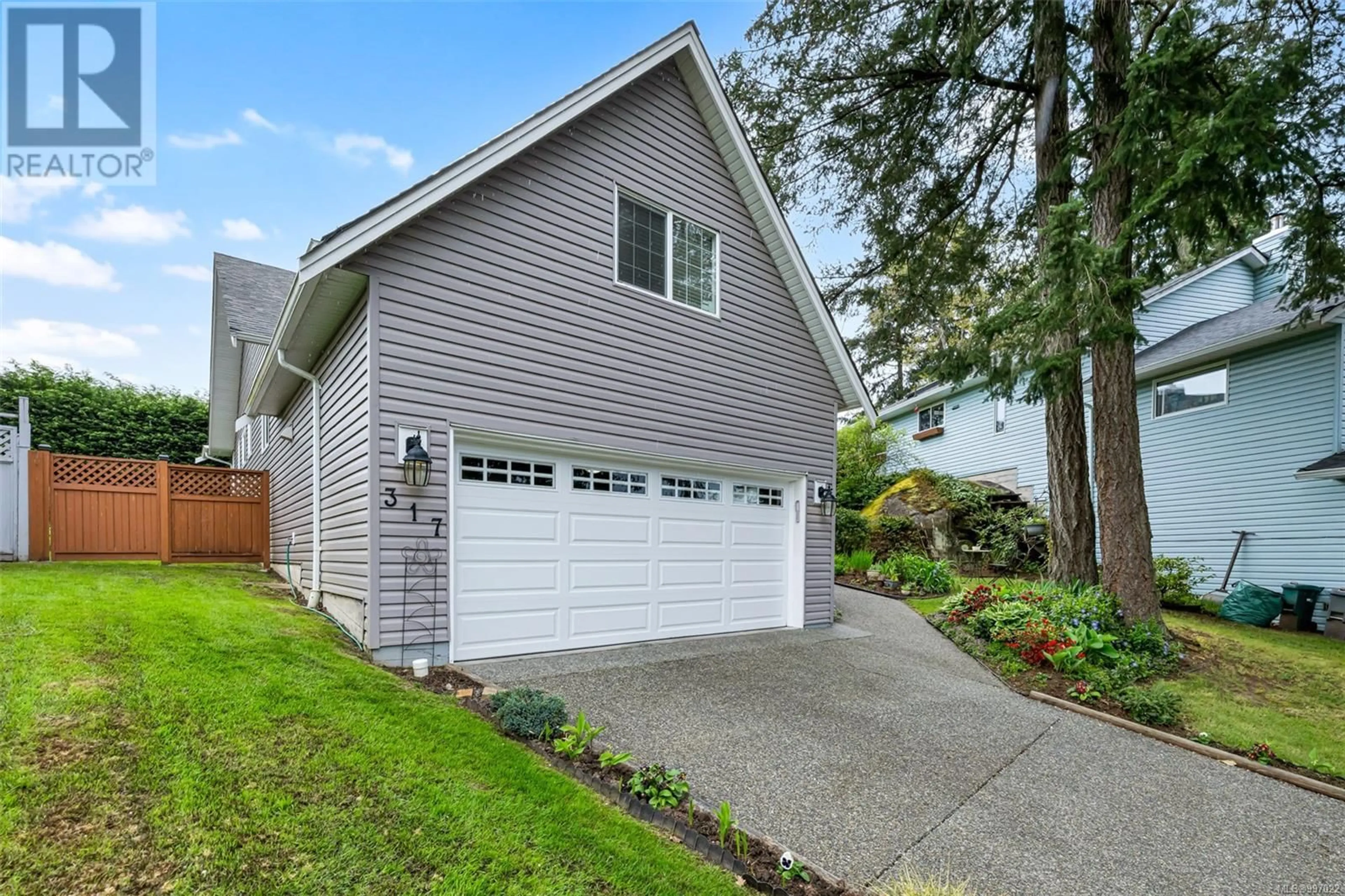 Home with vinyl exterior material, street for 317 GULL ROAD, View Royal British Columbia V9B1L3